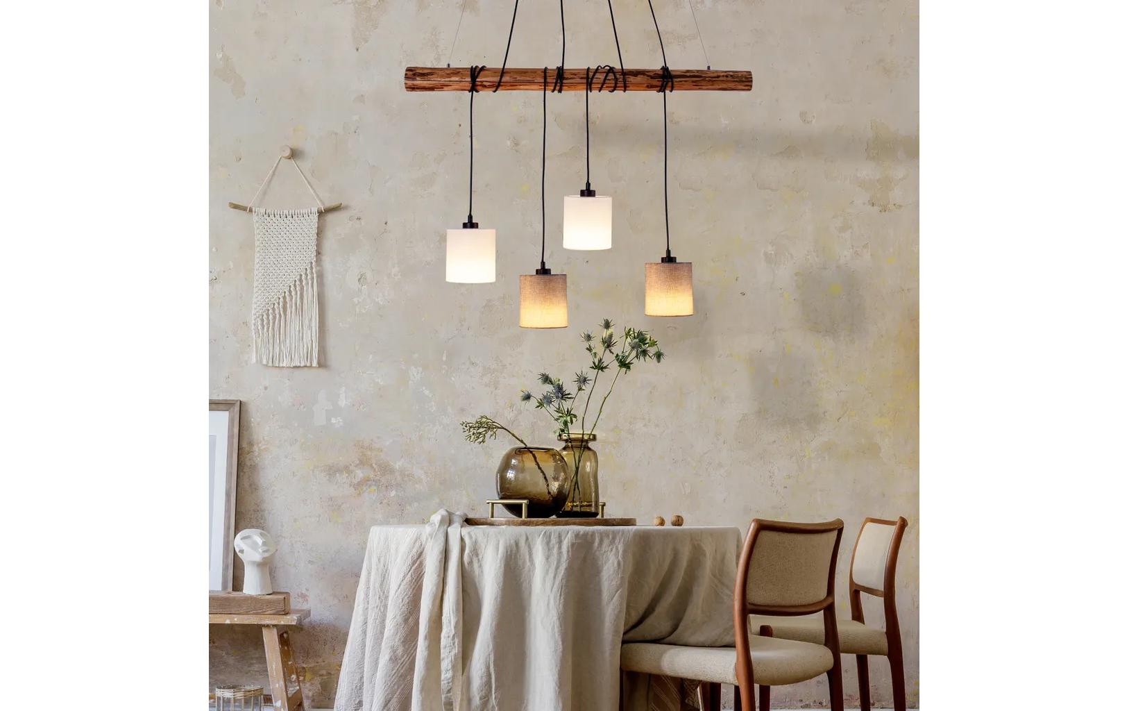 Pendelleuchte «Malta»<br>Eine Hängeleuchte aus Holz, Textilien und Metall