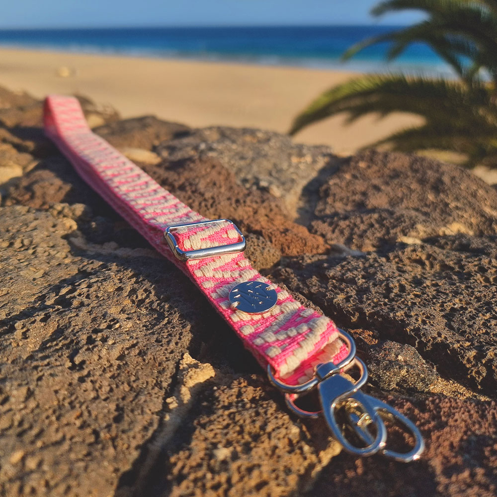 Handyband Handgemachtes Umhängeband für Handyhüllen Aztec Gold - Ecru / Fluo Pink Assos