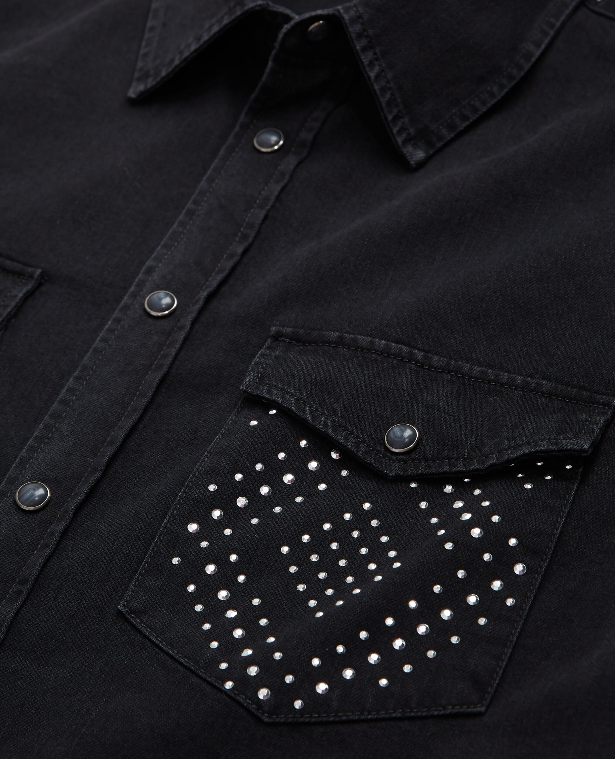 Chemise col classique à clous noire