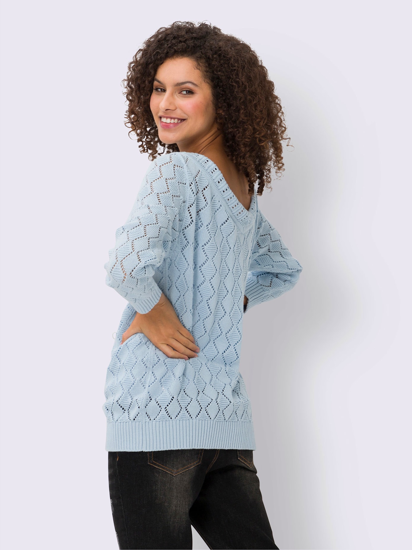 Pull motif ajouré léger