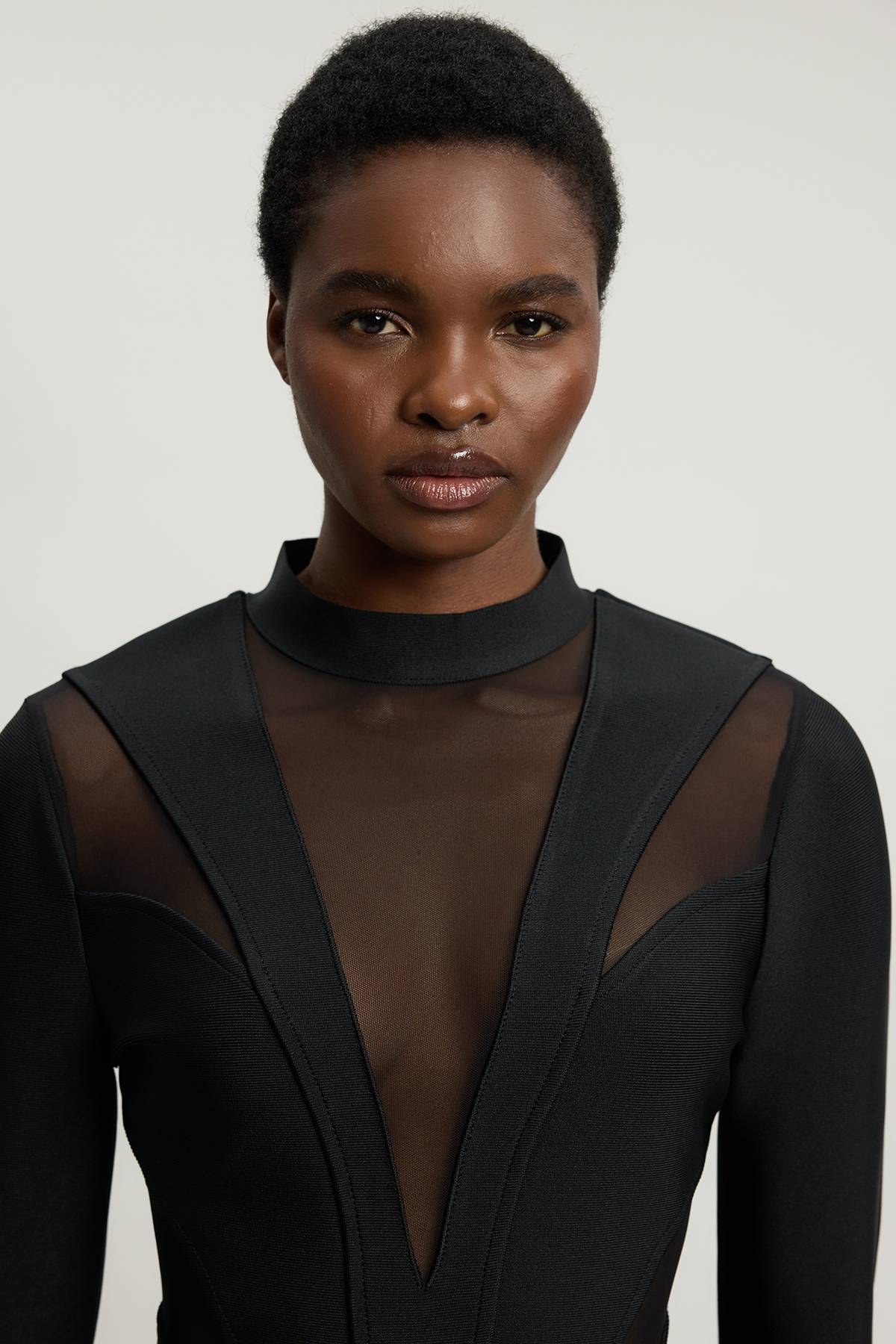 KarenMillen Haut En Maille À Détails Mesh Et Construction Bandage Sculptante