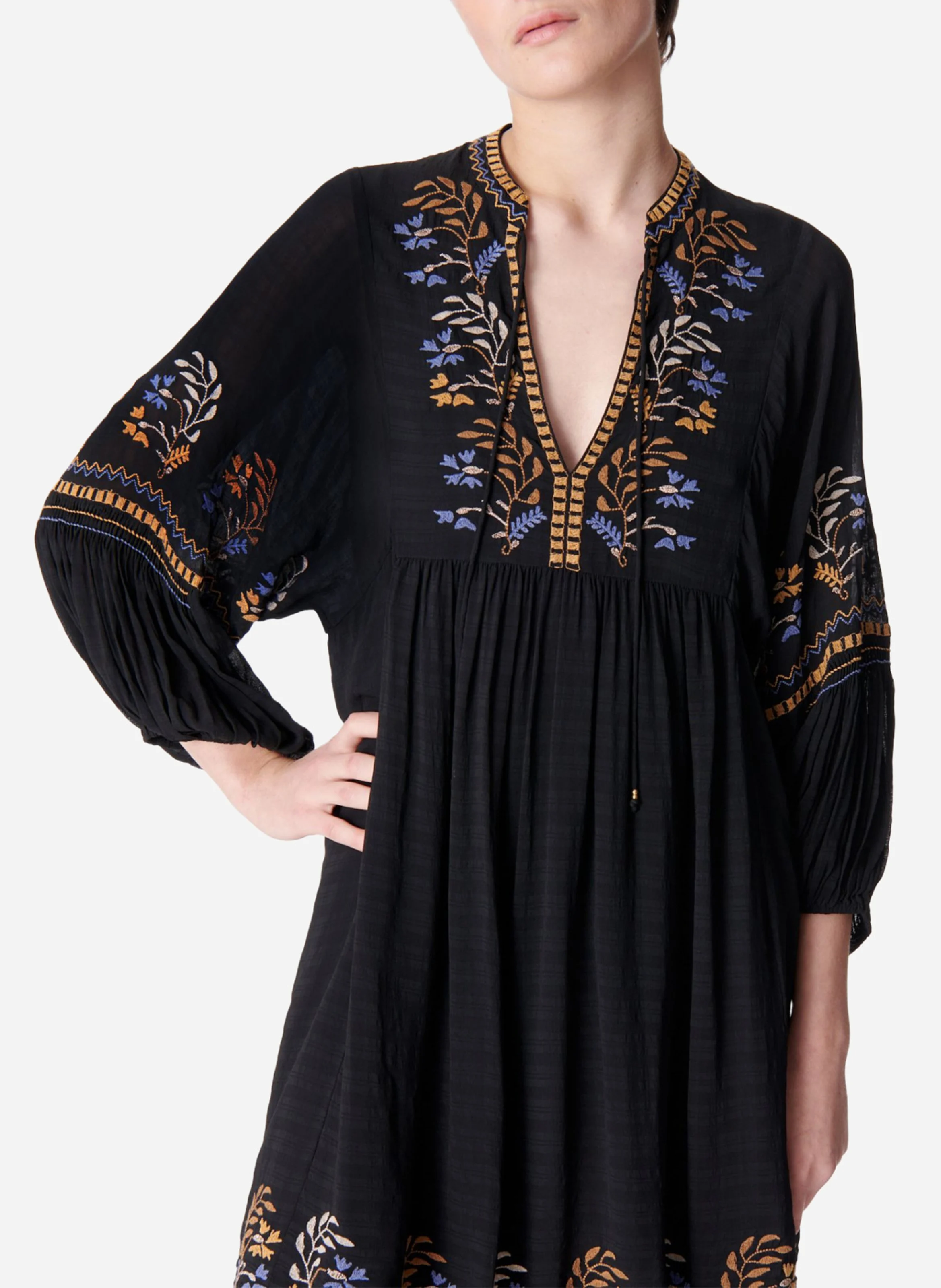 TAKIS - Robe courte ample à broderies| Noir