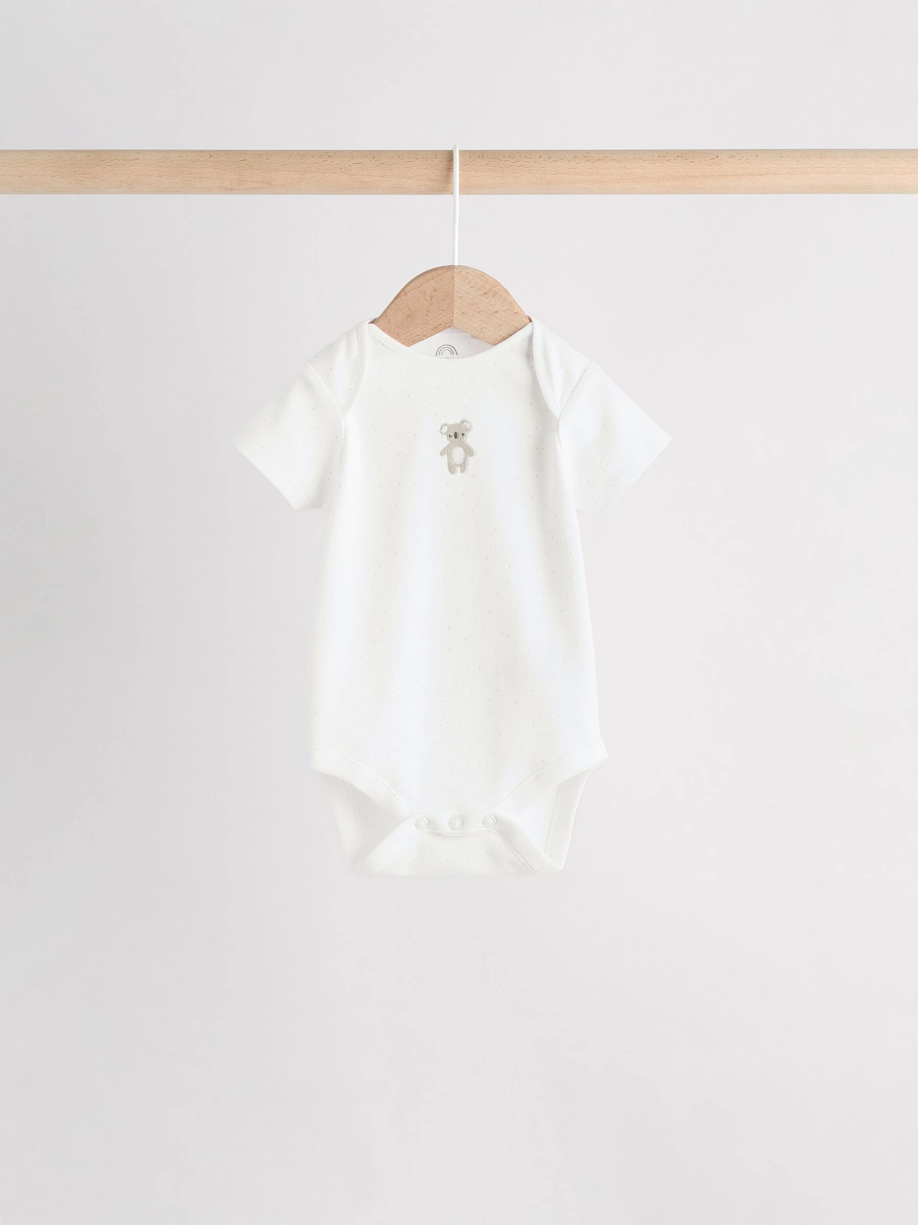 Wit - Baby Pyjama, Bodysuit, muts en slabbetje 4 -delige set (0-9maanden)