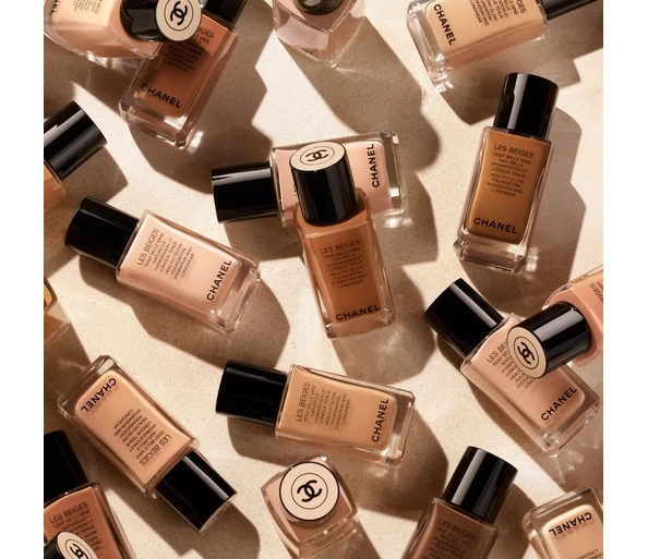 CHANEL LES BEIGES FOND DE TEINT Teint belle mine naturelle hydratation et longue tenueB10