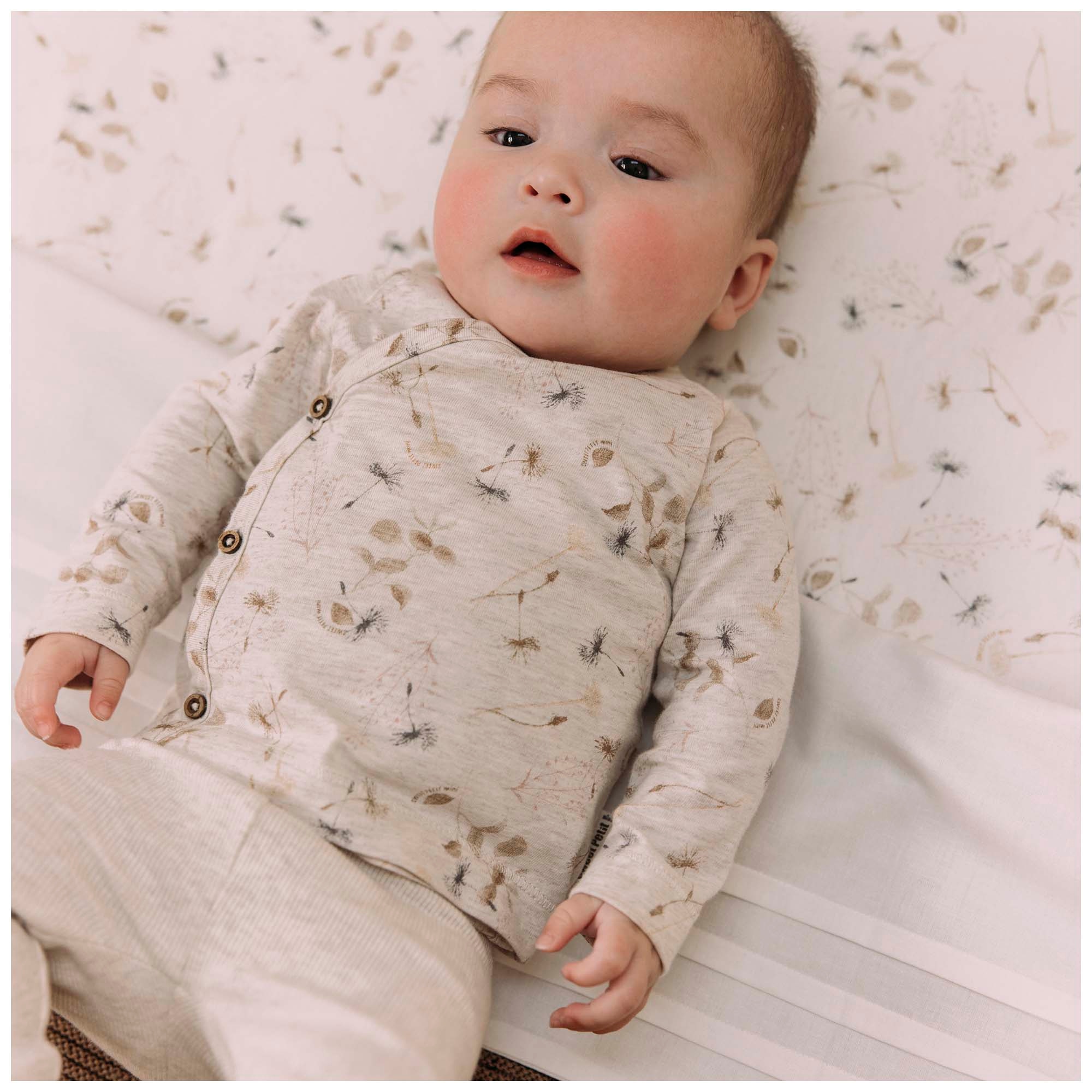 Sweet Petit Mini newborn overslagshirt lange mouwen all over print beige