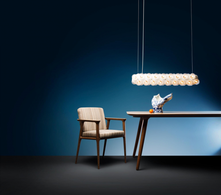 Moooi Zio eetkamerstoel Oray Ronan Gravel Cinnamon