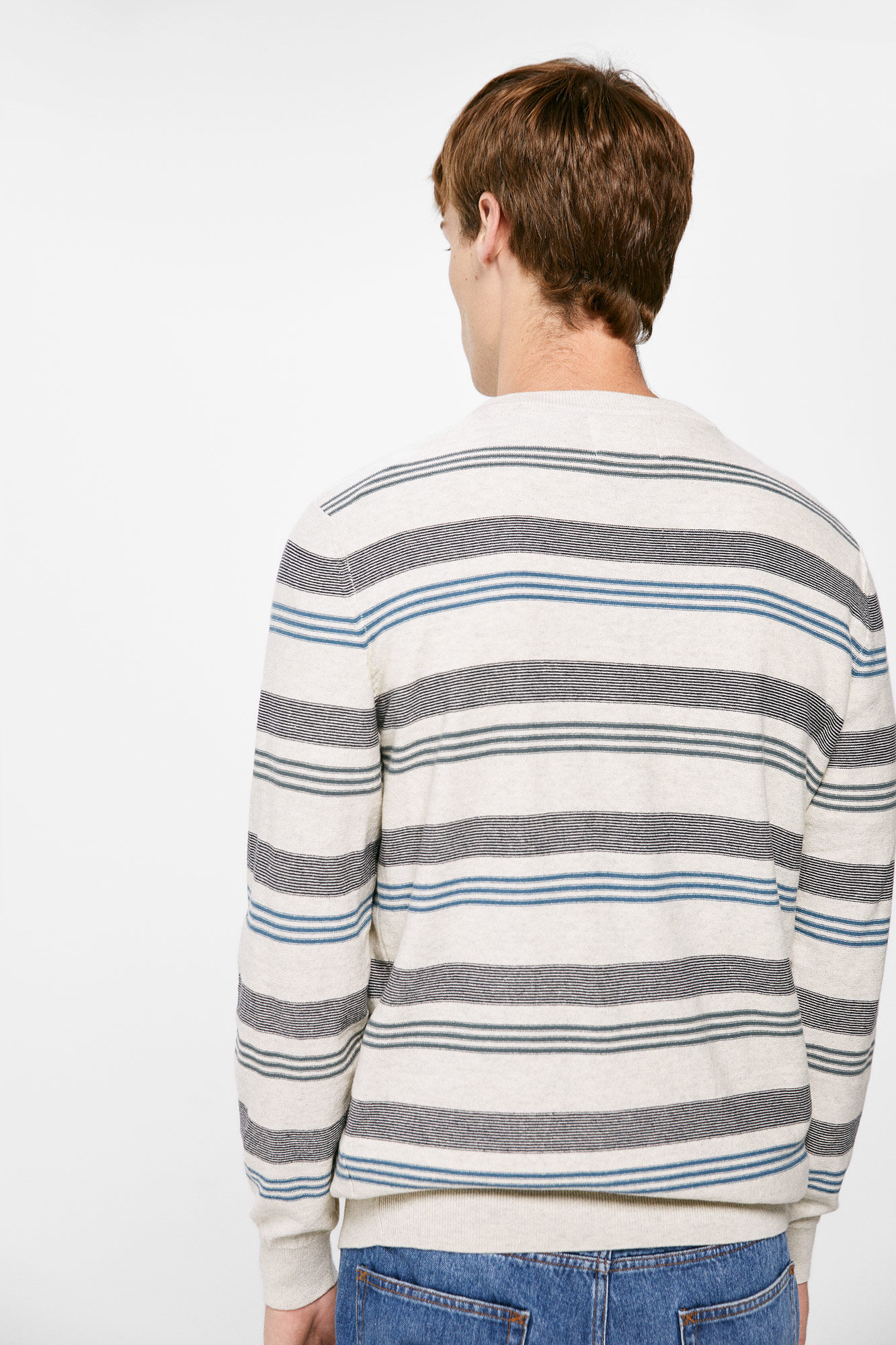 Camisa com micro-listras