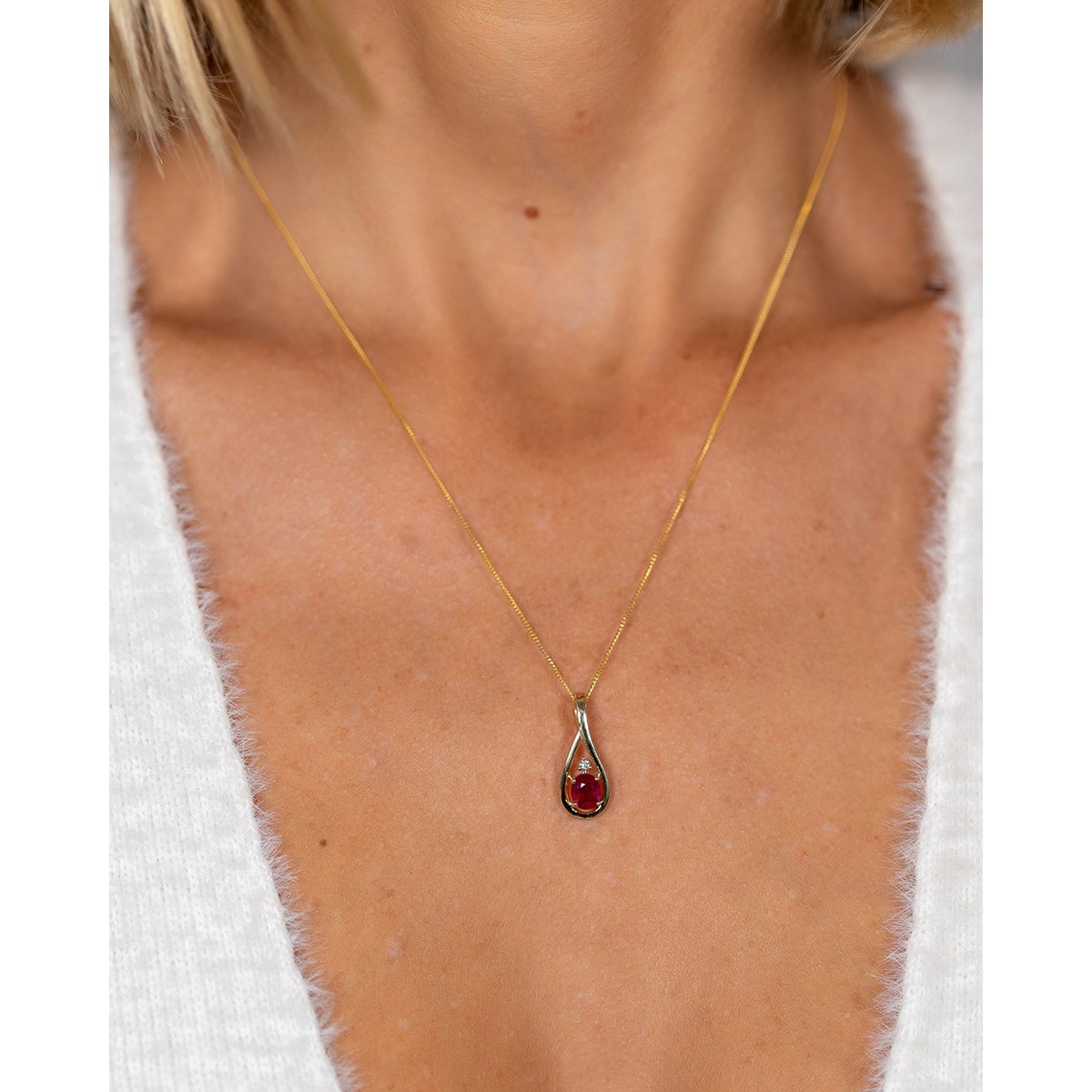 Collier Pendentif Rubis & Diamant en Or Jaune - Cadeau Anniversaire Raffiné | Aden