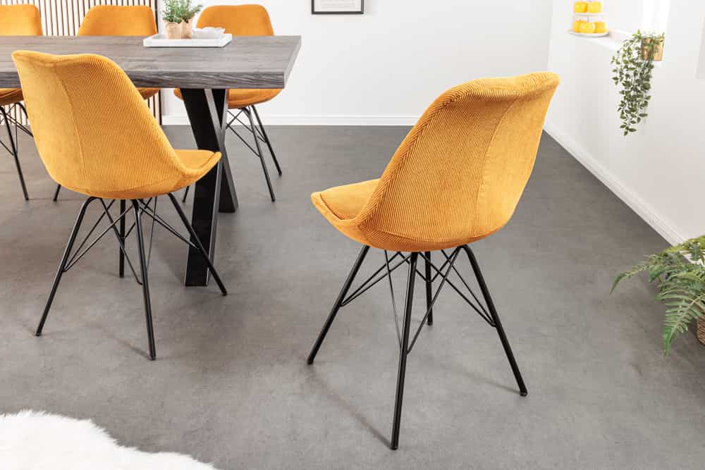 Design Stuhl SCANDINAVIA MEISTERSTÜCK senfgelb Cord schwarze Metallbeine