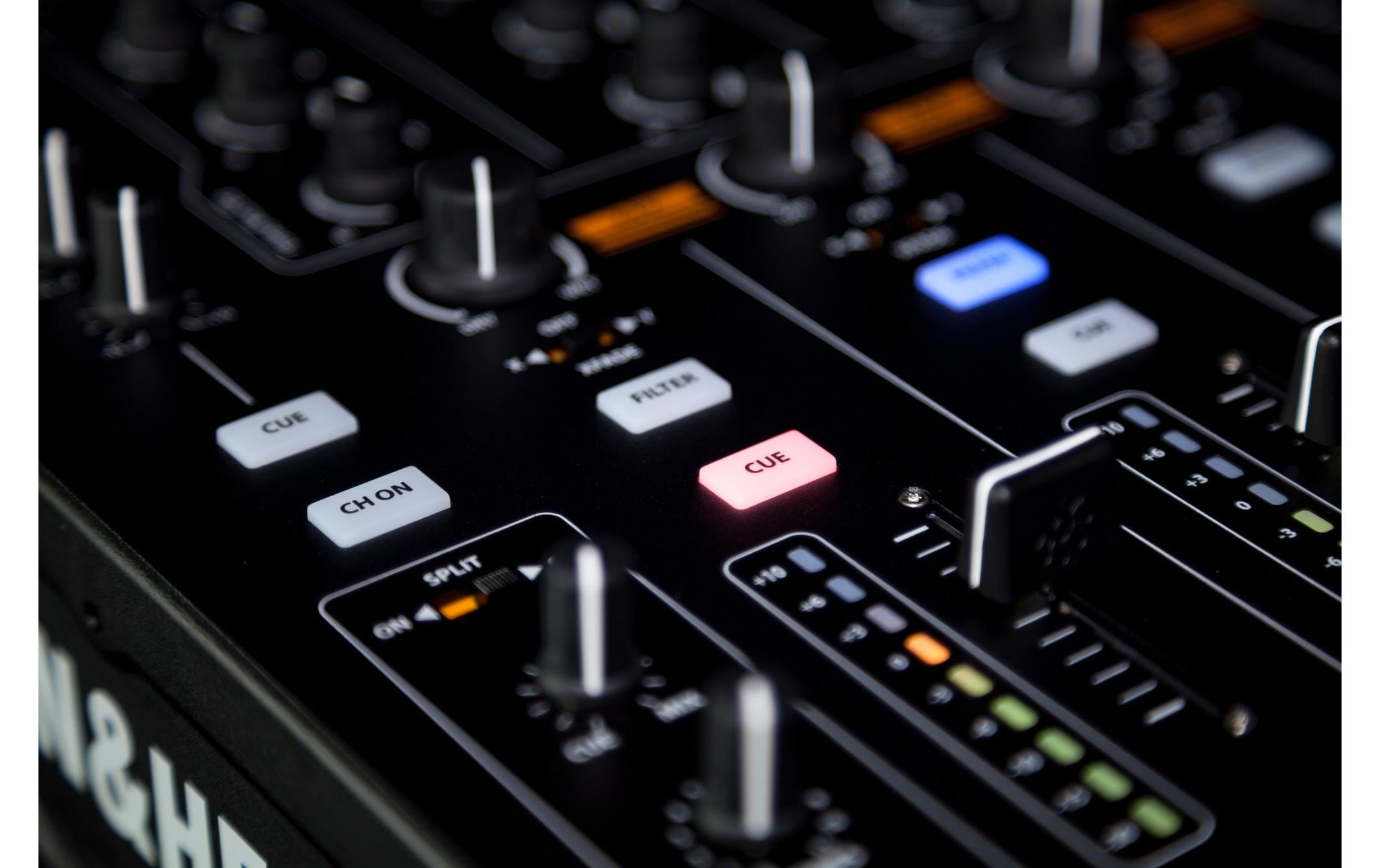 DJ-Mixer XONE:43<br>4-Kanal Analog-DJ-Mixer