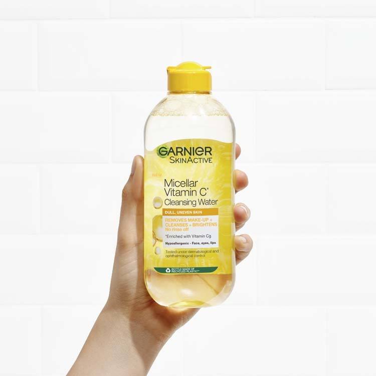Garnier SkinActive Micellar Vitamin C* Cleansing Water 400ml