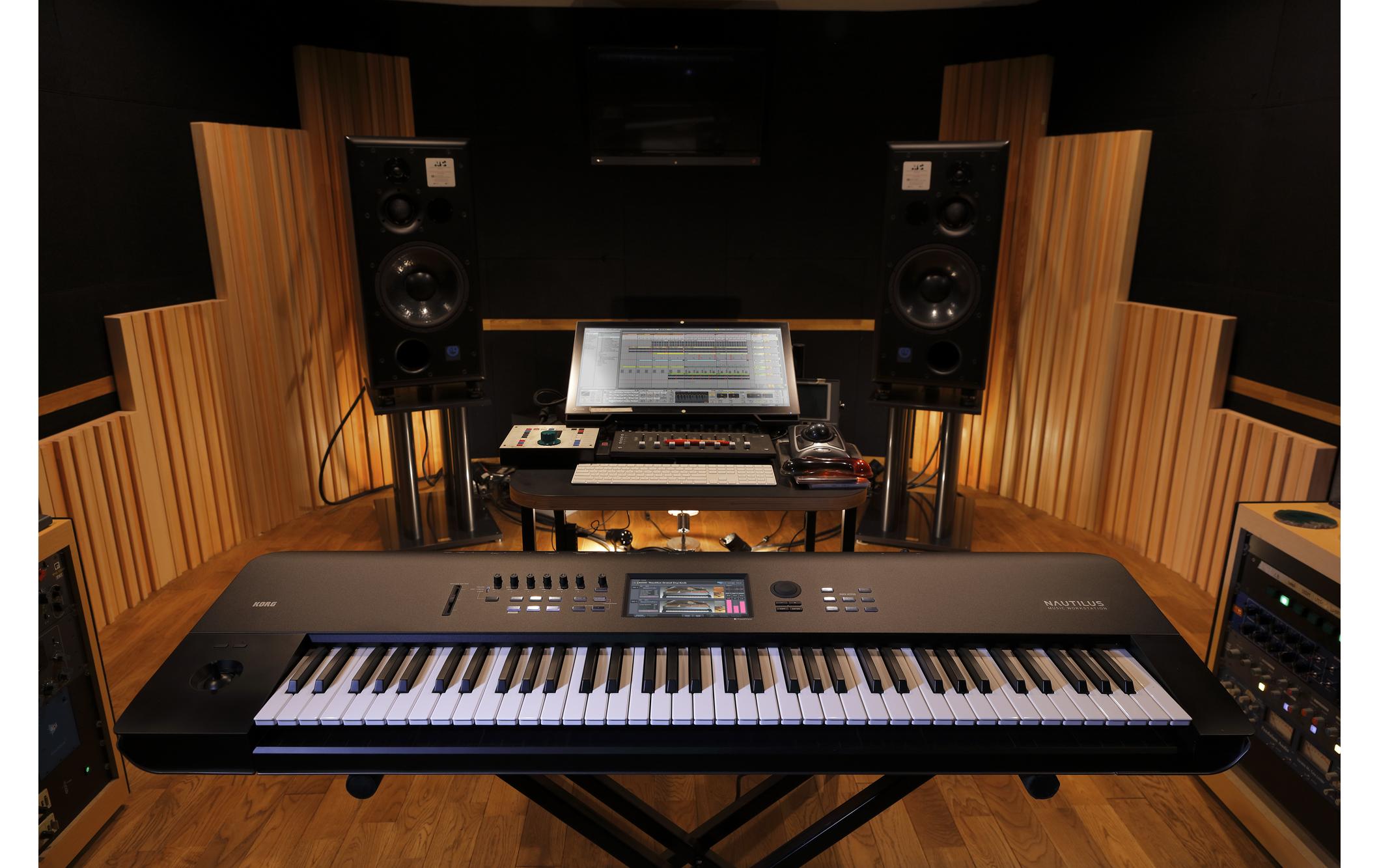 Workstation NAUTILUS 88<br>Synthesizer Workstation mit 88 Tasten
