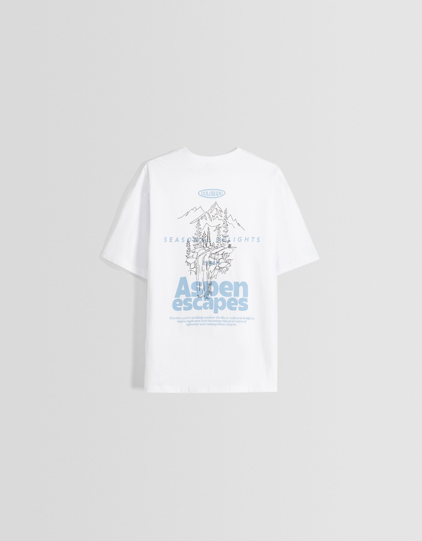 Camiseta de manga curta com modelagem quadrada e estampa bordada