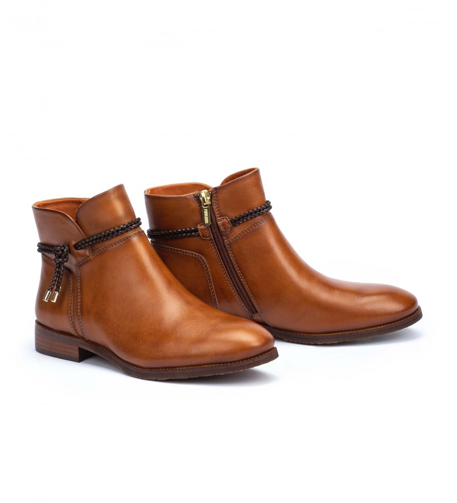 Botas de cano curto Pikolinos Royal W4D-8908 em couro cor conhaque