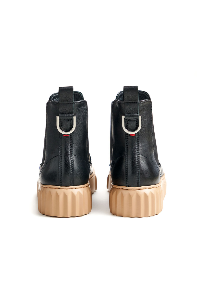 STIEFELETTE Schwarz