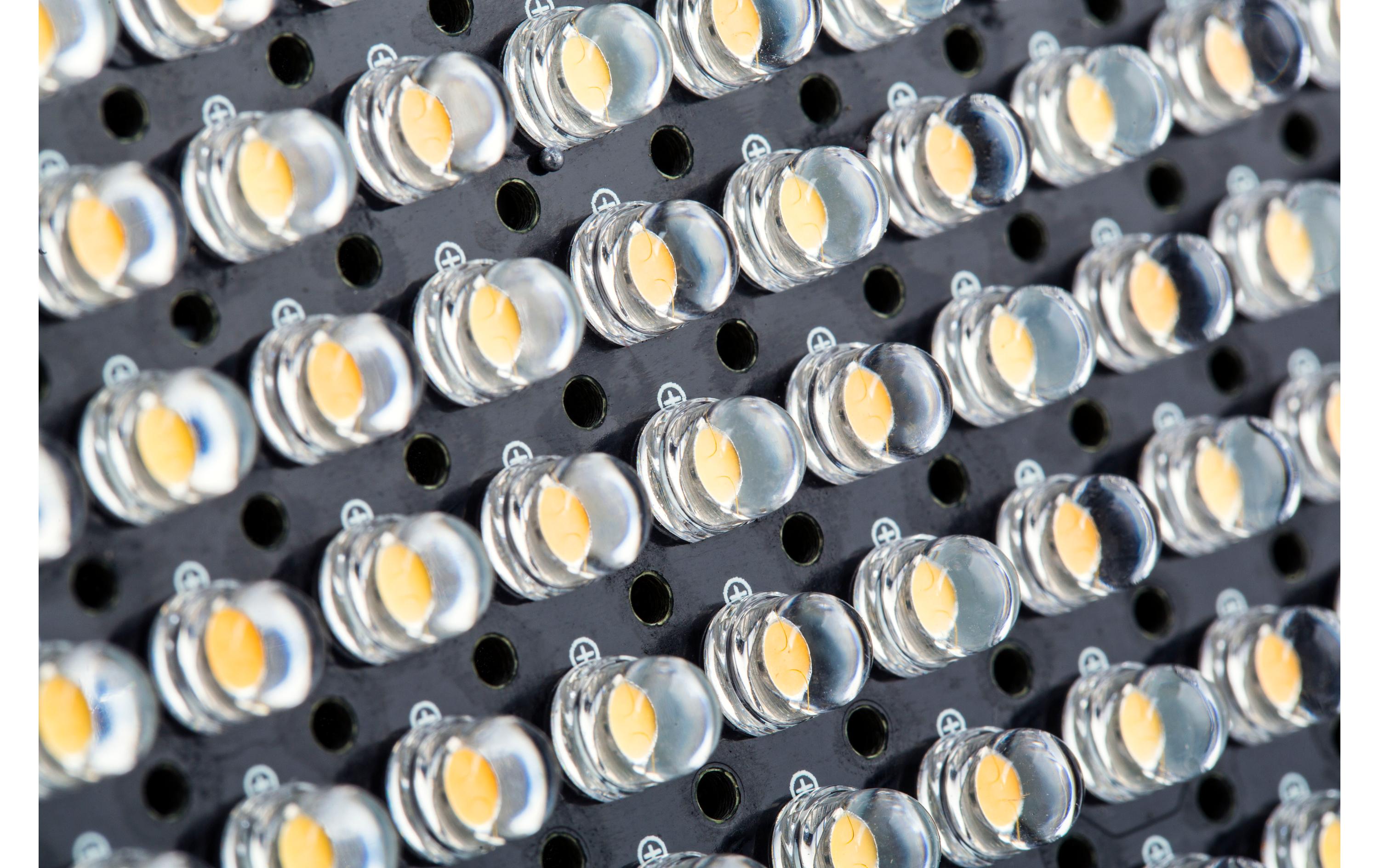Videoleuchte VL-D60T<br>Bi-Color-Leuchte mit zusätzlicher Fernbedienung