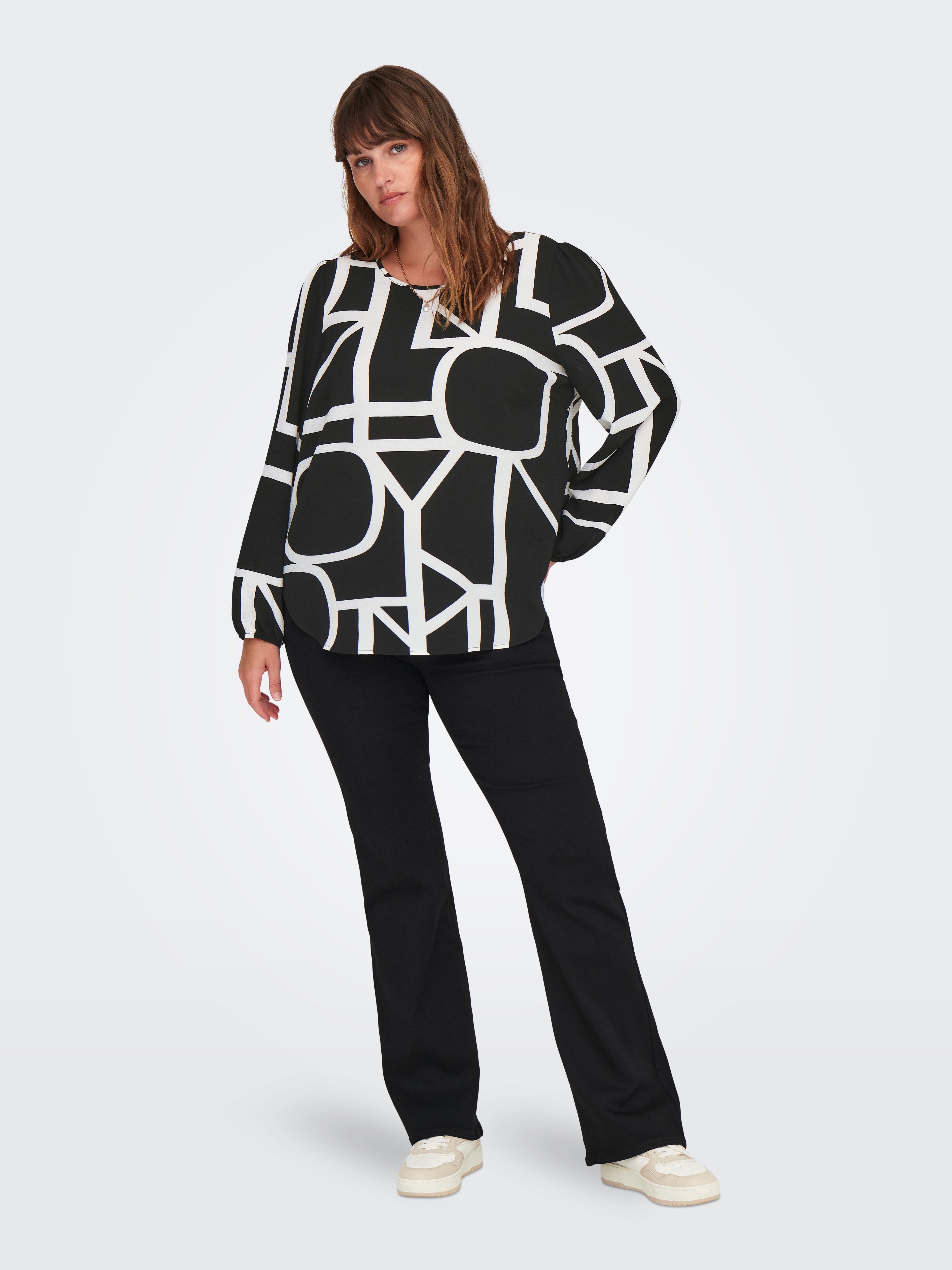 CARMETTA Top Black