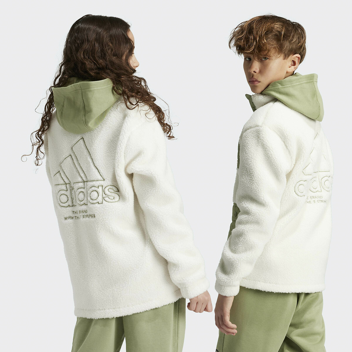 ADIDAS ROUPAS ESPORTIVAS<br>Colete em sherpa com capuz