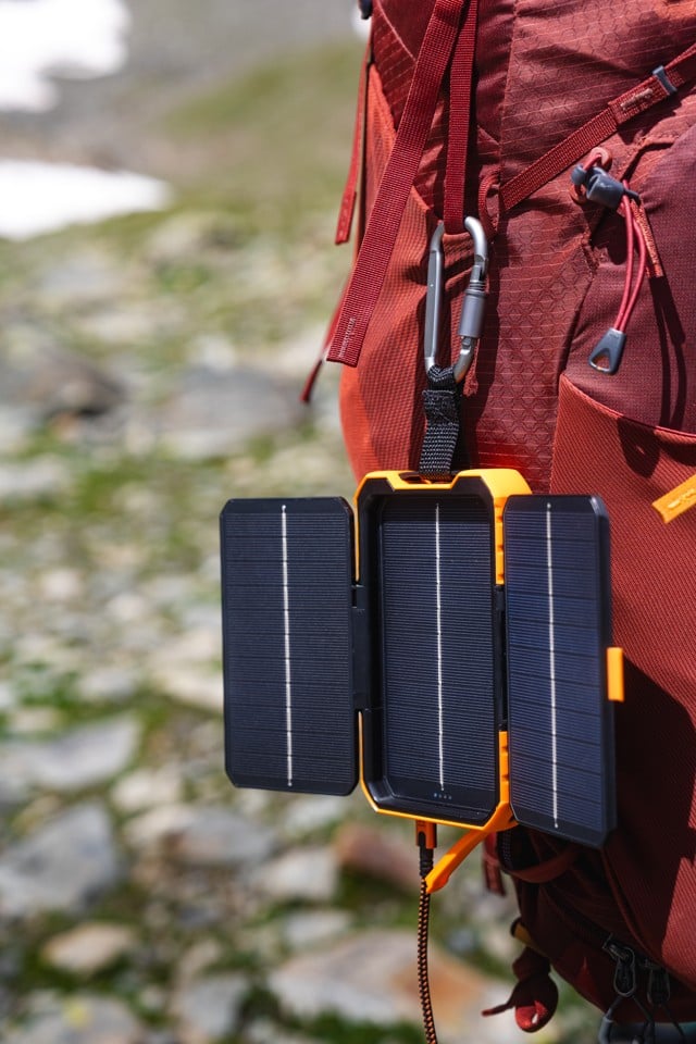 Xtorm - XR203 Rugged Solar Powerbank 20W - 10.000mAh