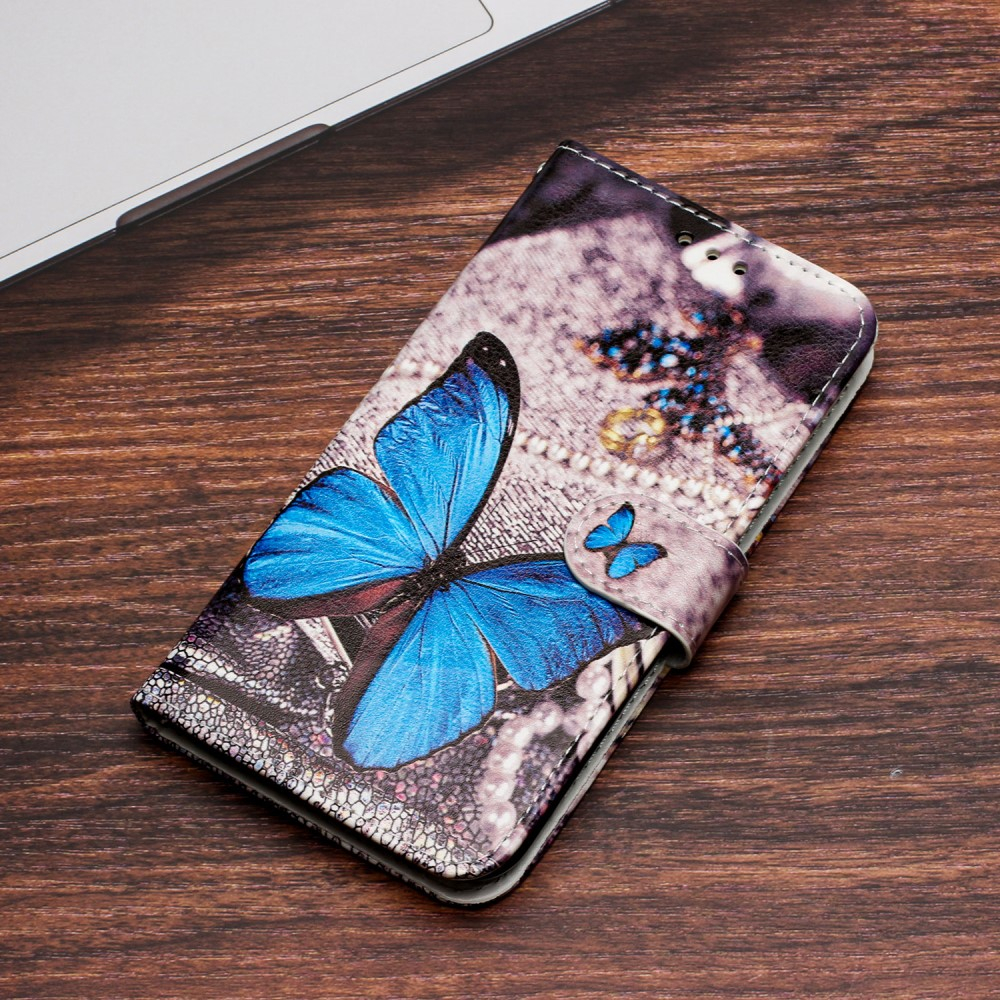 iPhone 16 Pro Leder Tasche Hülle mit Kartenfach Blauer Schmetterling