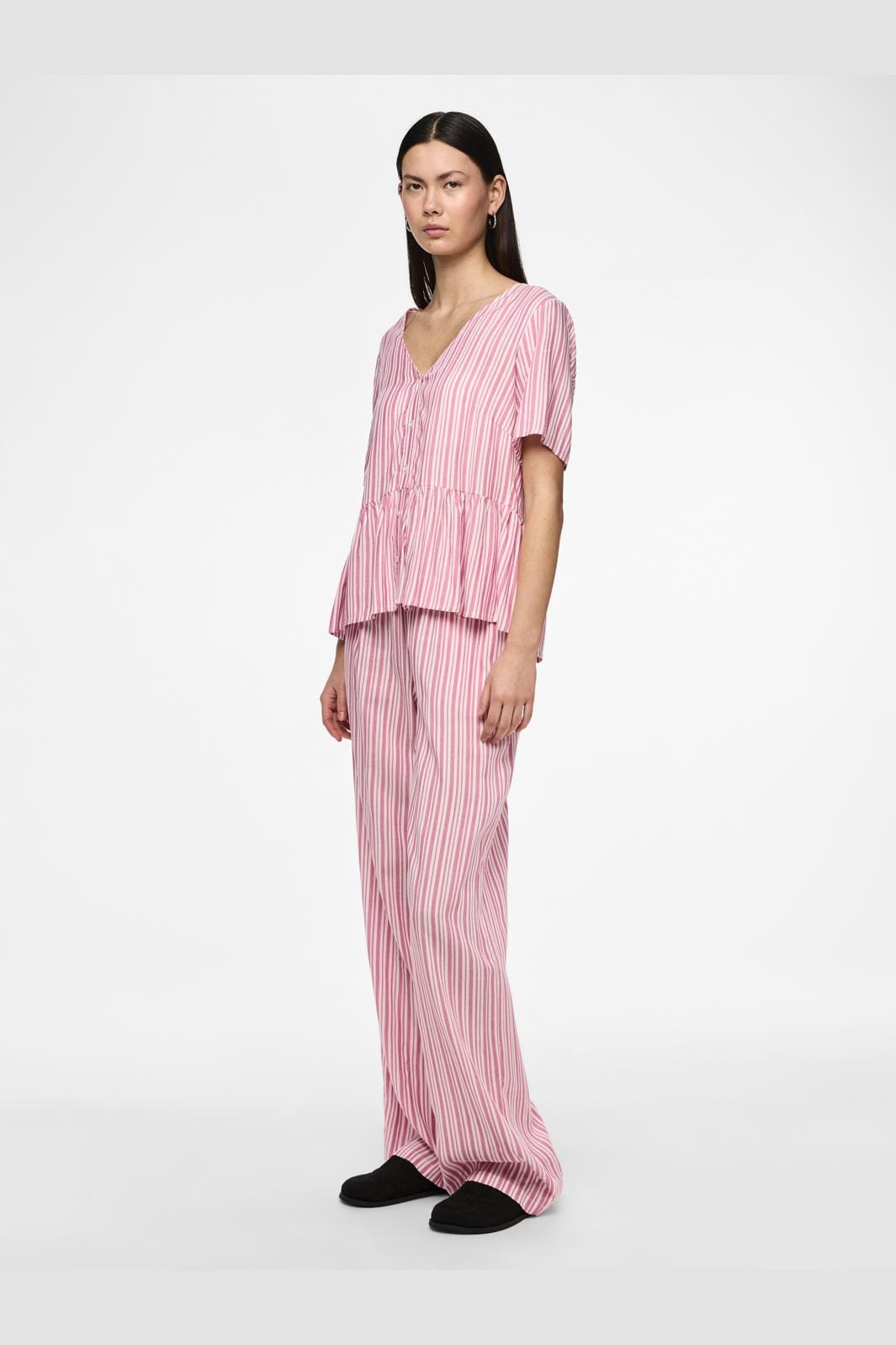 Pieces Pcalvina Ss Button Down Top 4472370 ibis rose cloud dancer