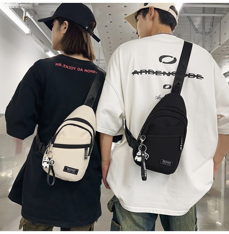 Hikuozy - Belettering Sling Bag