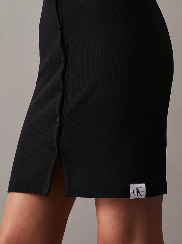 Vestido curto de alças em algodão canelado