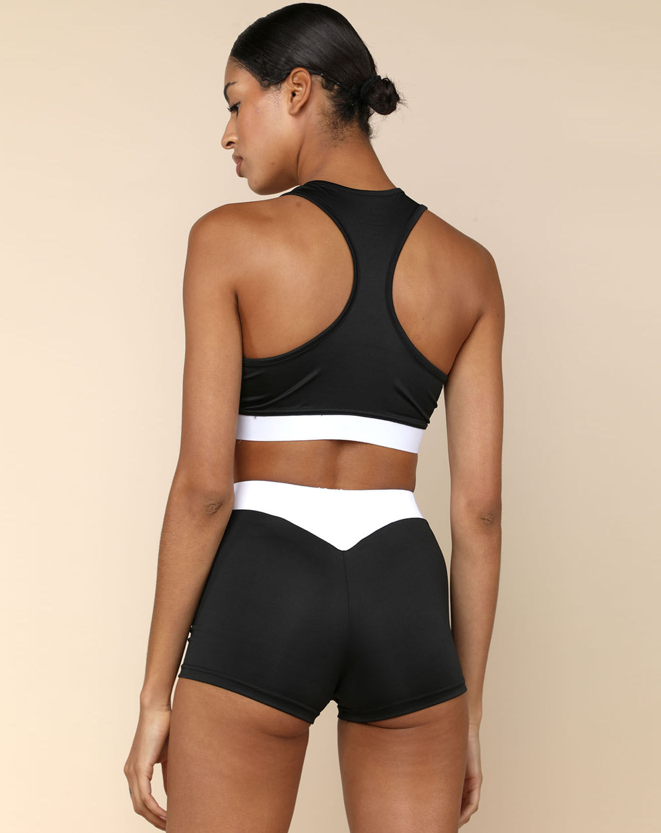 Onamaste Brassière de sport Maintien normal noir/blanc
