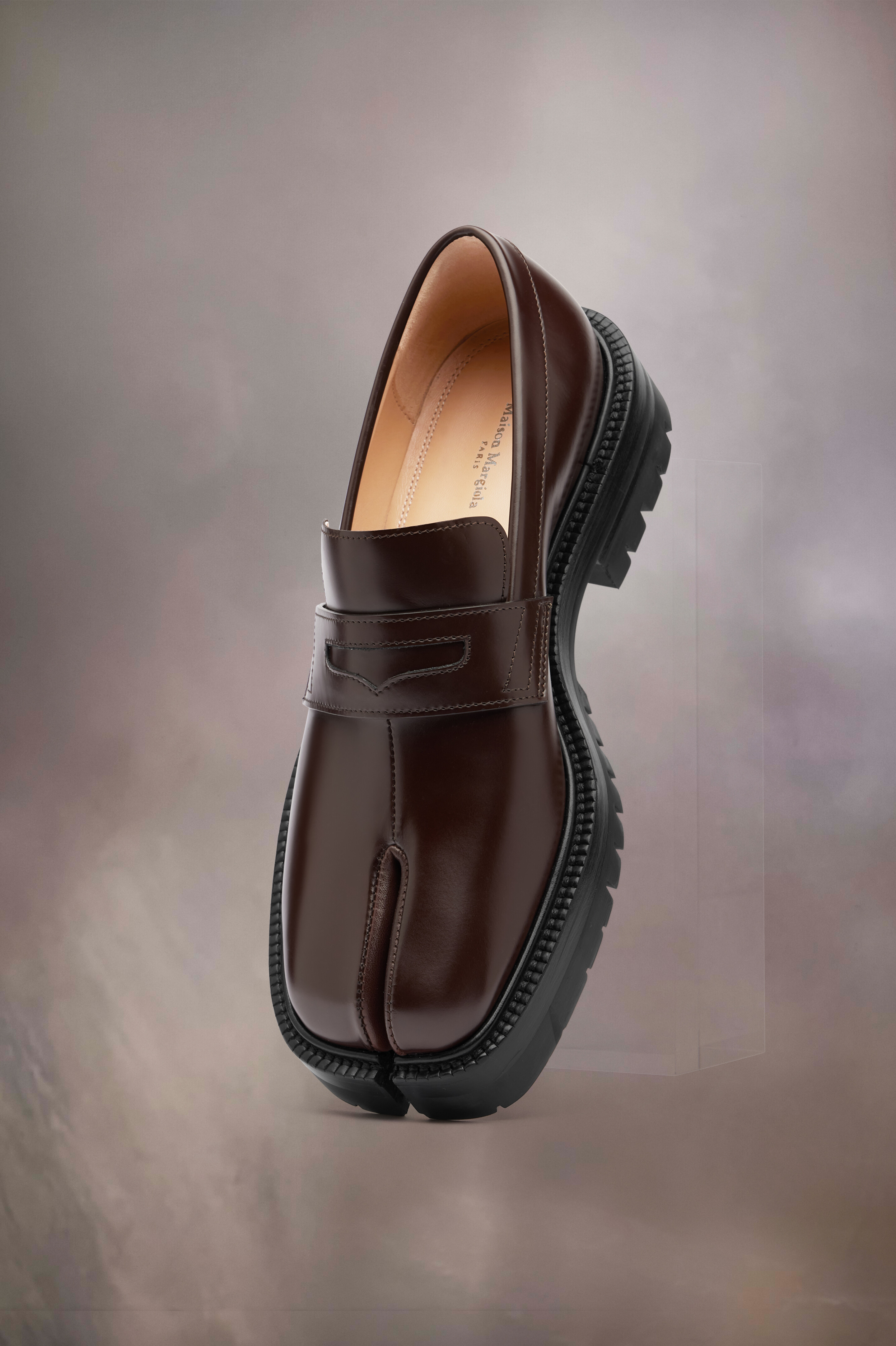 Mocassins Tabi en cuir de veau pour femme Marron