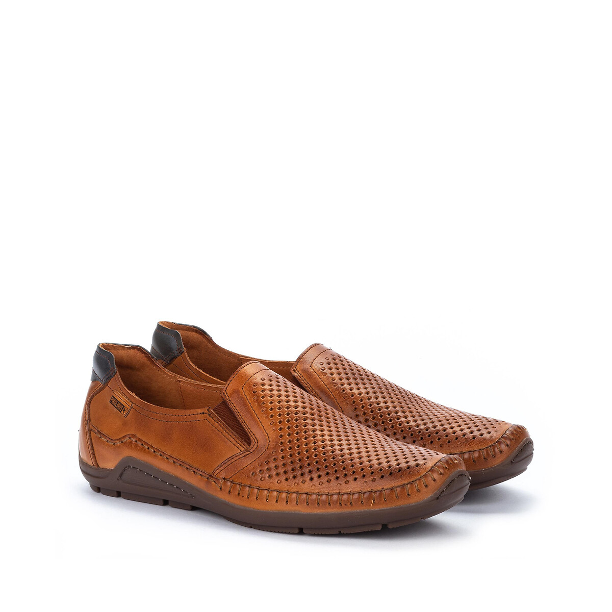 PIKOLINOS<br>Mocassins de enfiar em pele dos Açores com detalhes vazados
