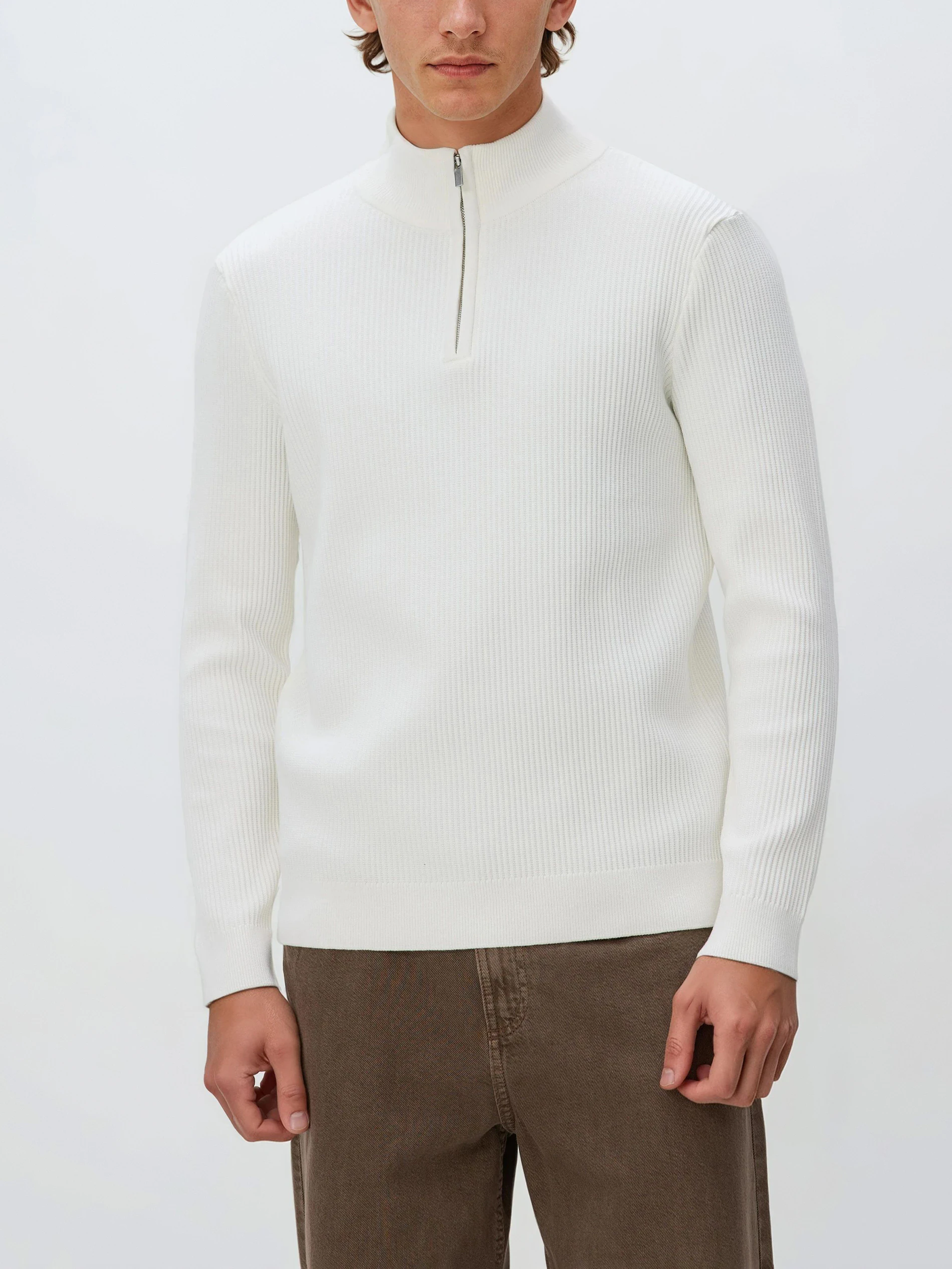 Pullover mit Reißverschluss und Stehkragen