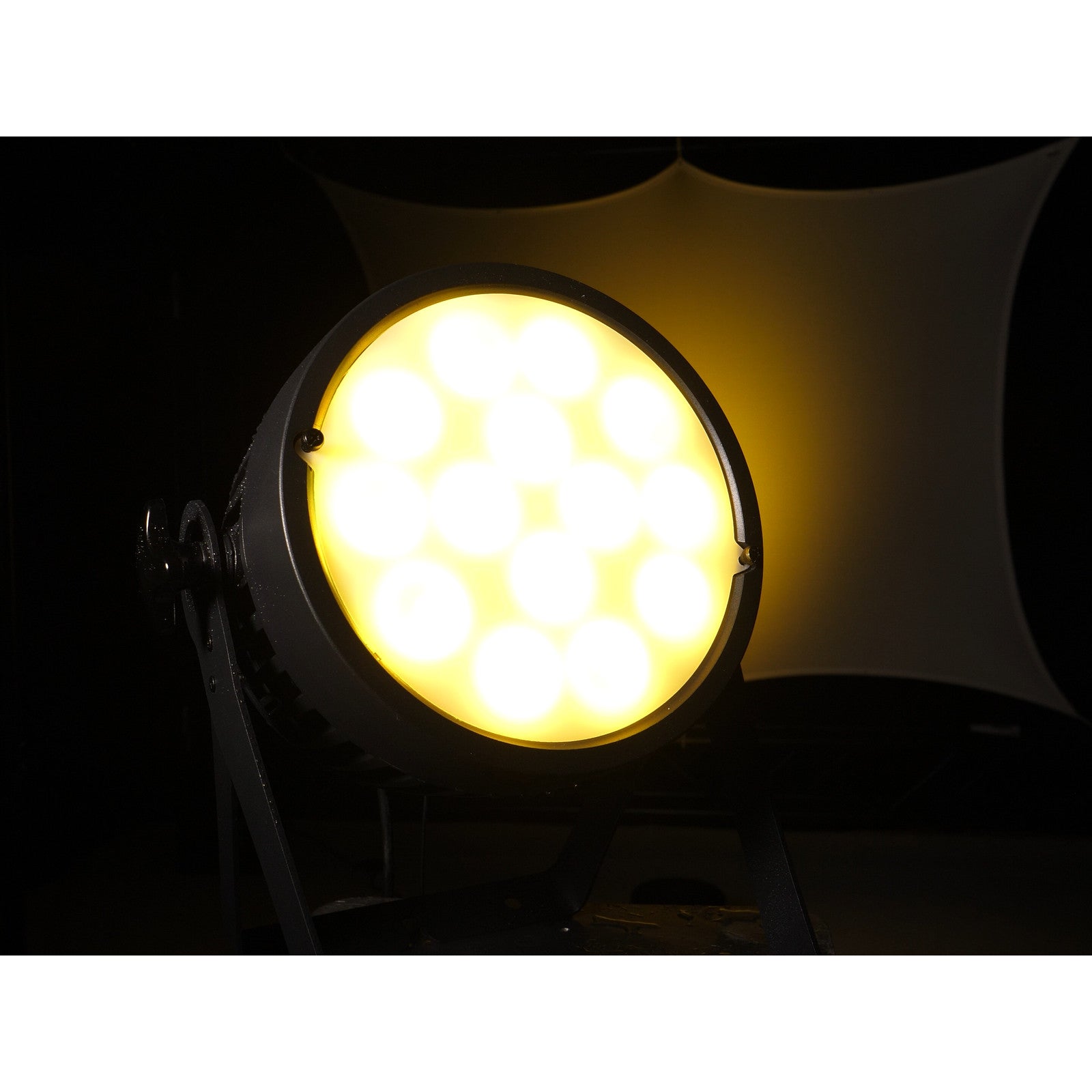 Eurolite LED IP PAR 14x10W HCL spot