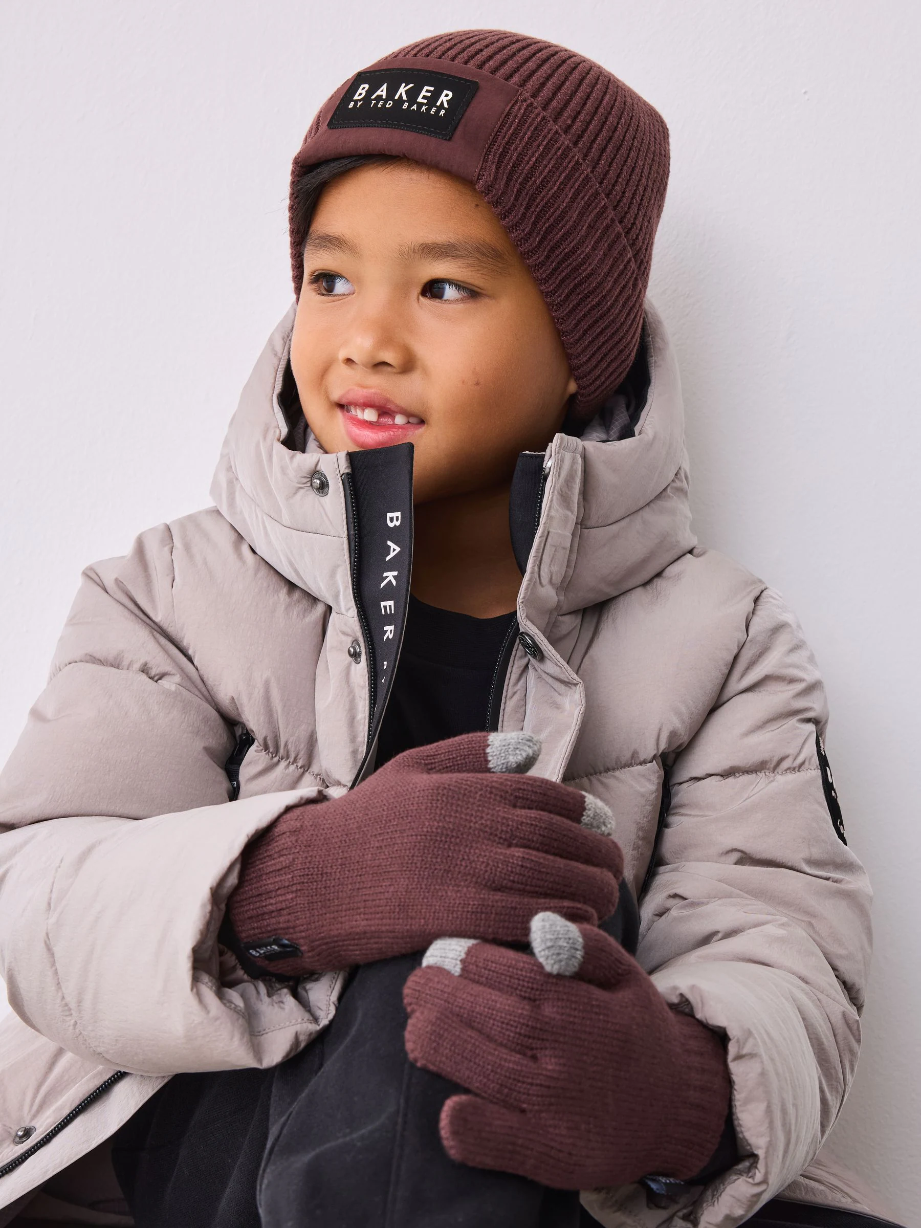 Bruin - Baker By Ted Baker jongensset van muts en handschoenen