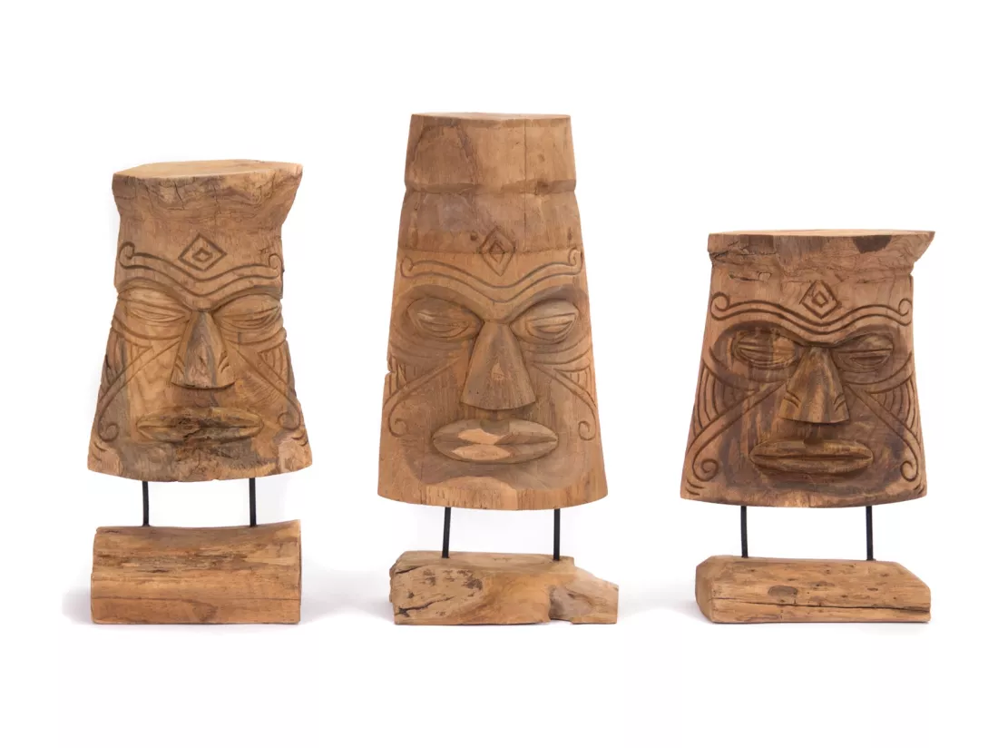 SCULPTURE Masque Tiki 40 cm, bois massif sculpté, avec socle couleurs naturelles