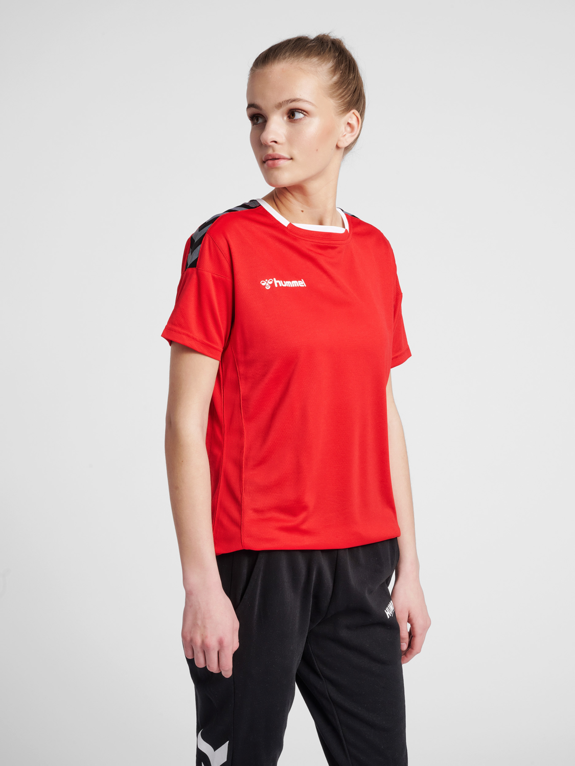 hmlAUTHENTIC POLY JERSEY WOMAN S/S