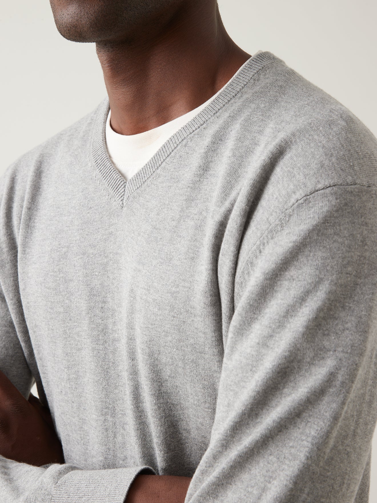 Pull col V homme coton, soie et cachemire