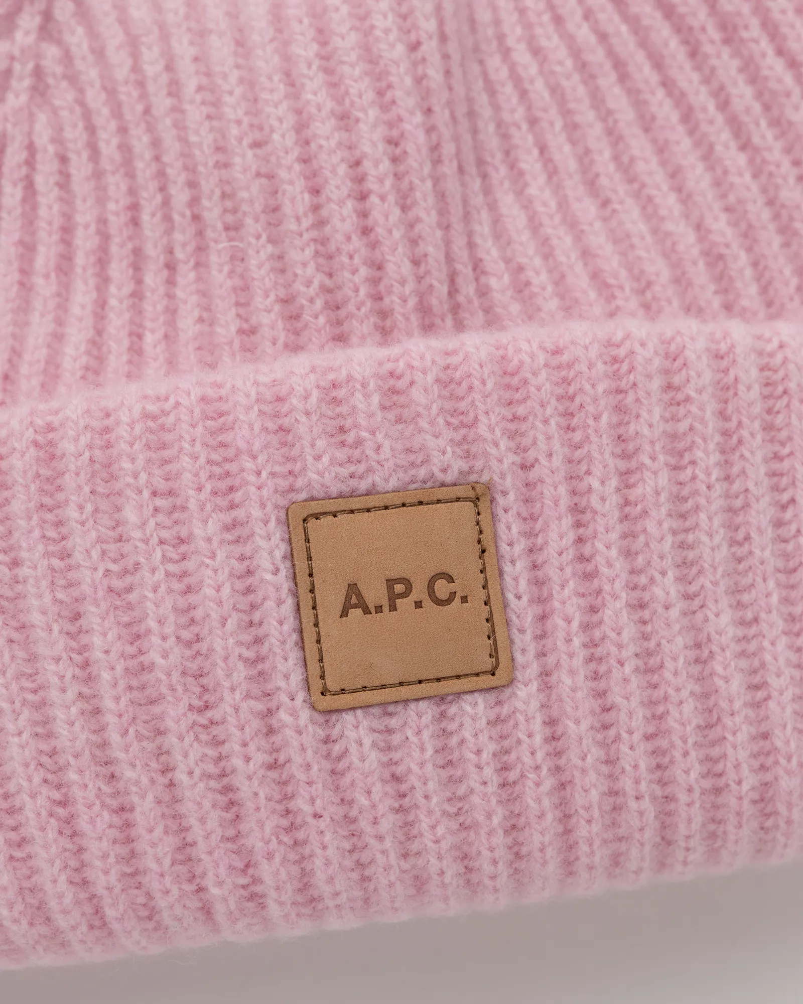 A.P.C. BONNET MICHELLE