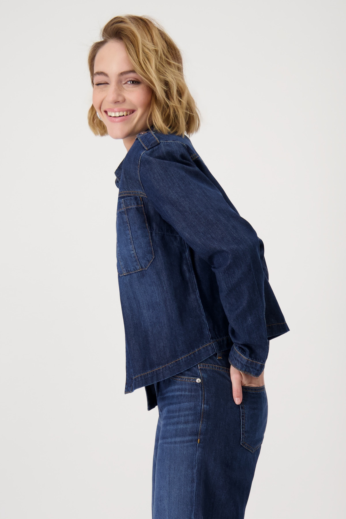 Monari Jeansblazer , mit aufgesetzten Taschen