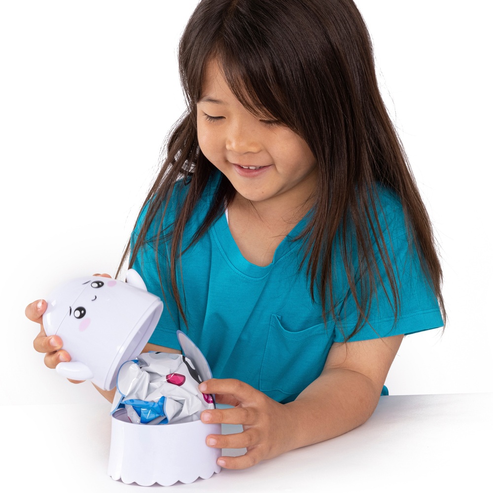 LankyBox Mystery Ghostly Glow-In-The-Dark Set