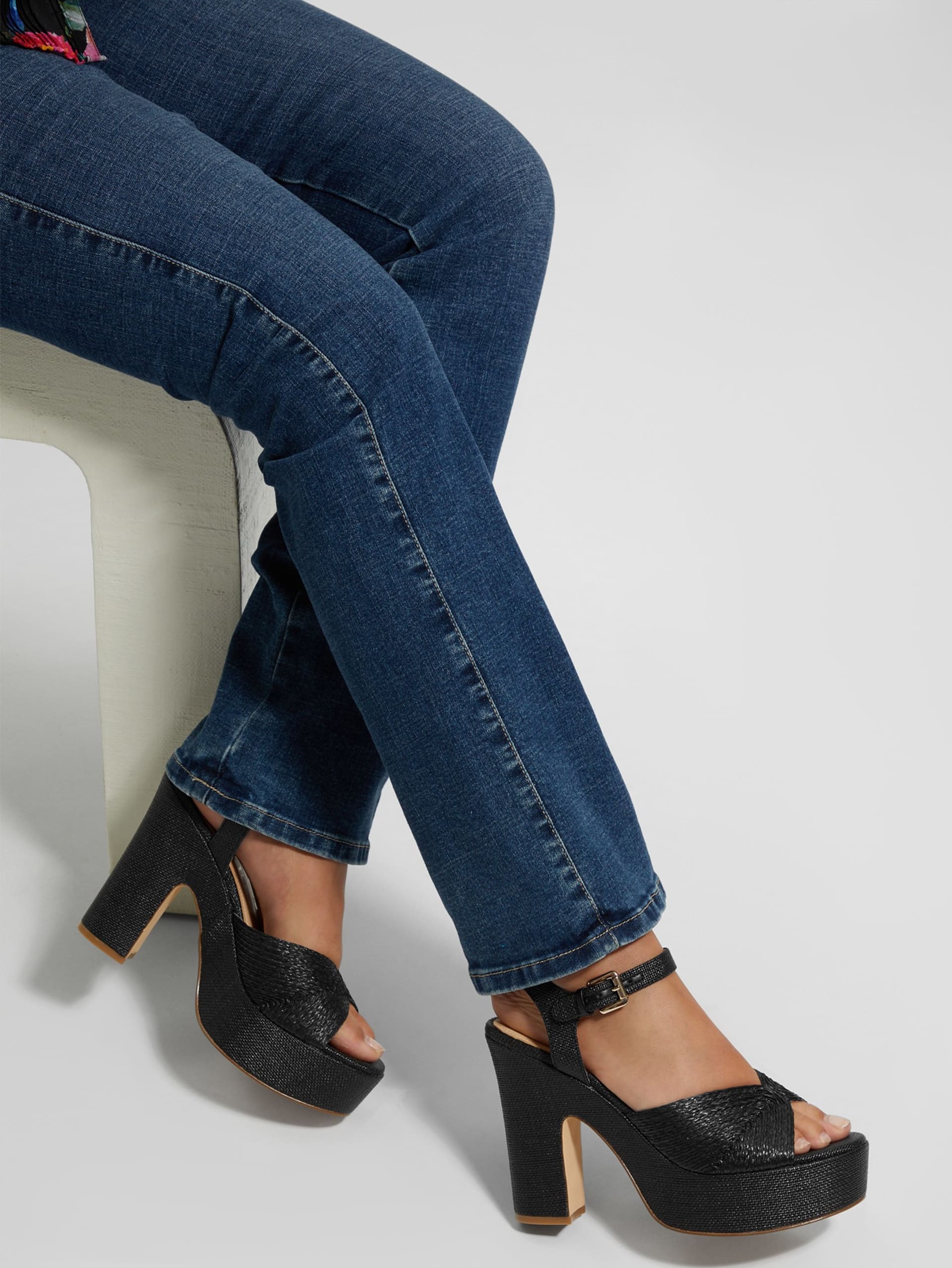 Sapatos de salto bloco Saylin