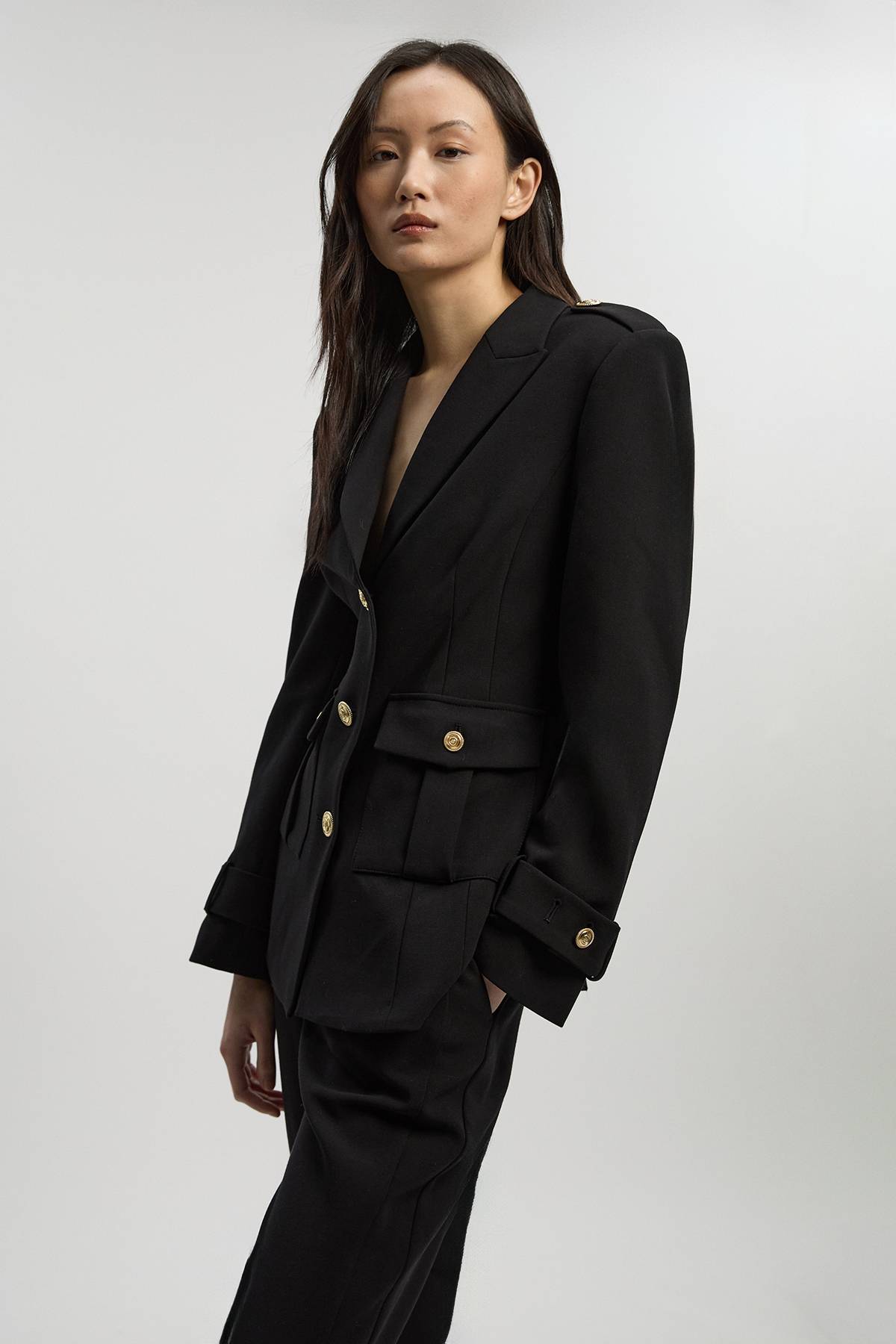 KarenMillen Blazer Militaire Ajusté Petite Taille en Stretch Compact à Simple Boutonnage
