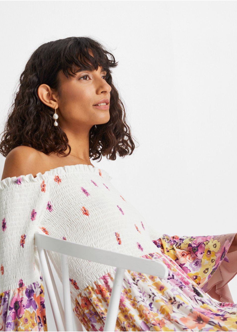 Robe à manches volantées
