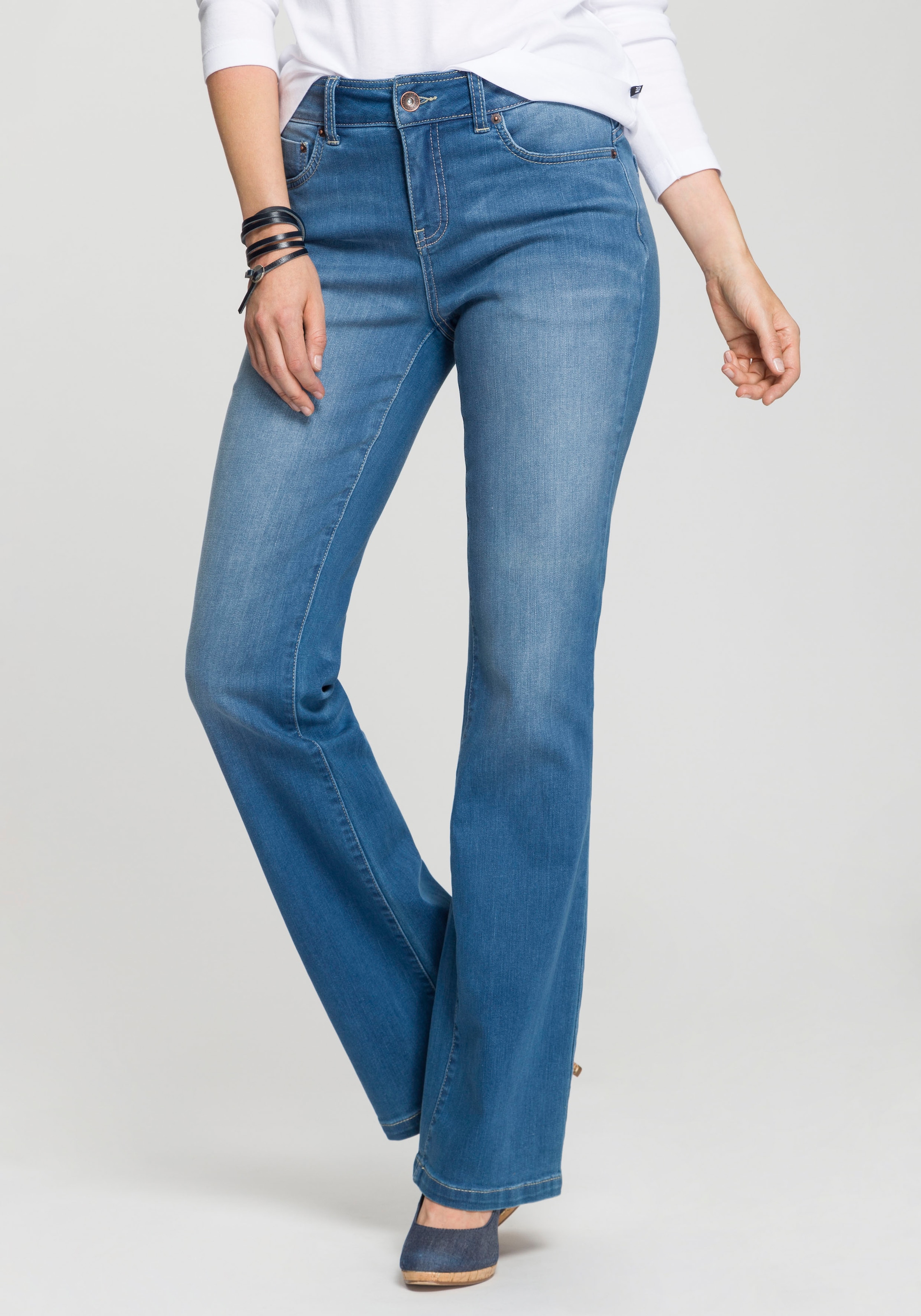H.I.S Bootcut-Jeans »High-Waist« hohe Taille,  Bootcut,  mit Used-Effekten,  auch in Langgrössen