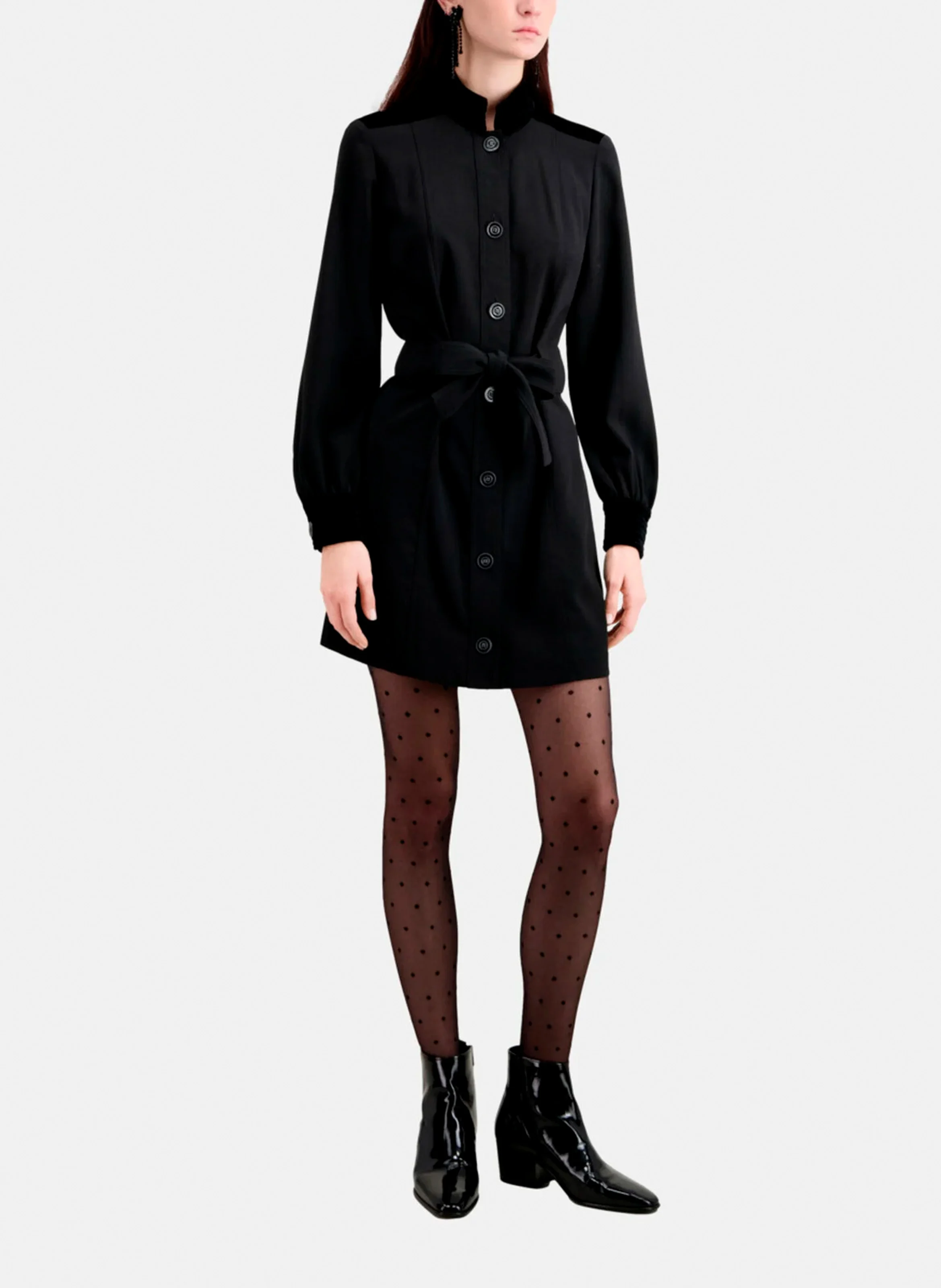 Robe courte col montant en crêpe| Noir