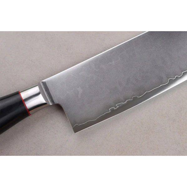Couteau modèle nakiri Wusaki Fujiko Black 17cm manche en pakka Wusaki