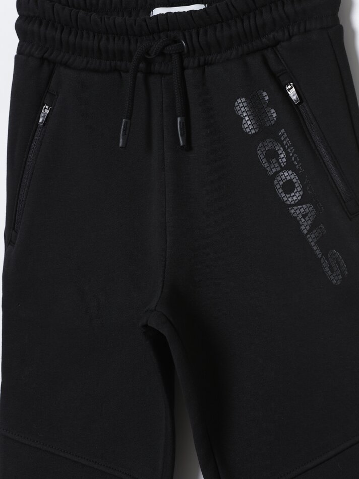 Calça esportiva com joelheiras - Preta