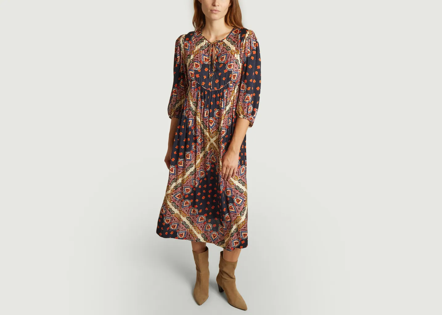 Robe Jiji Ba&sh