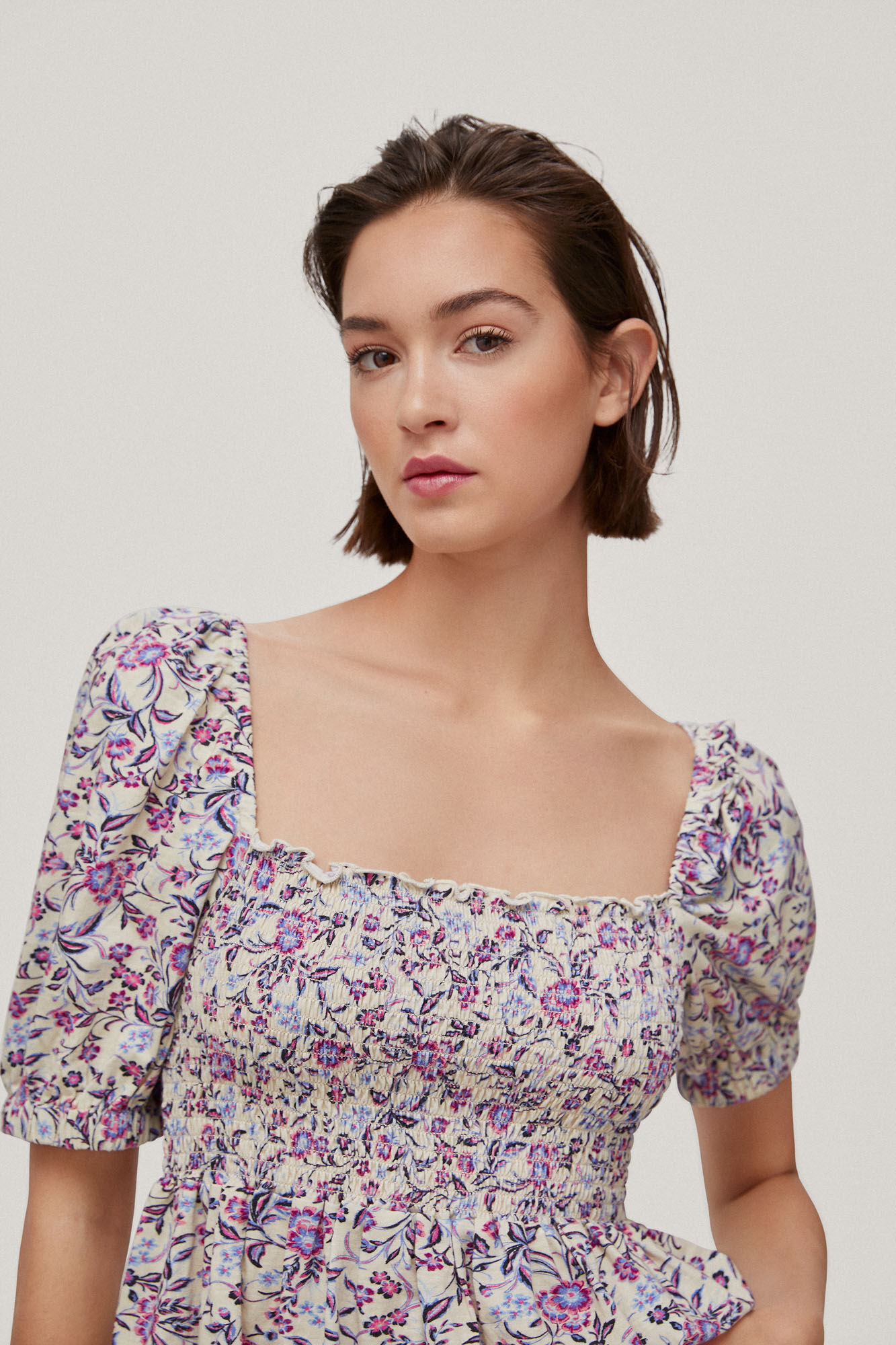 Camiseta de manga curta estampada - várias cores
