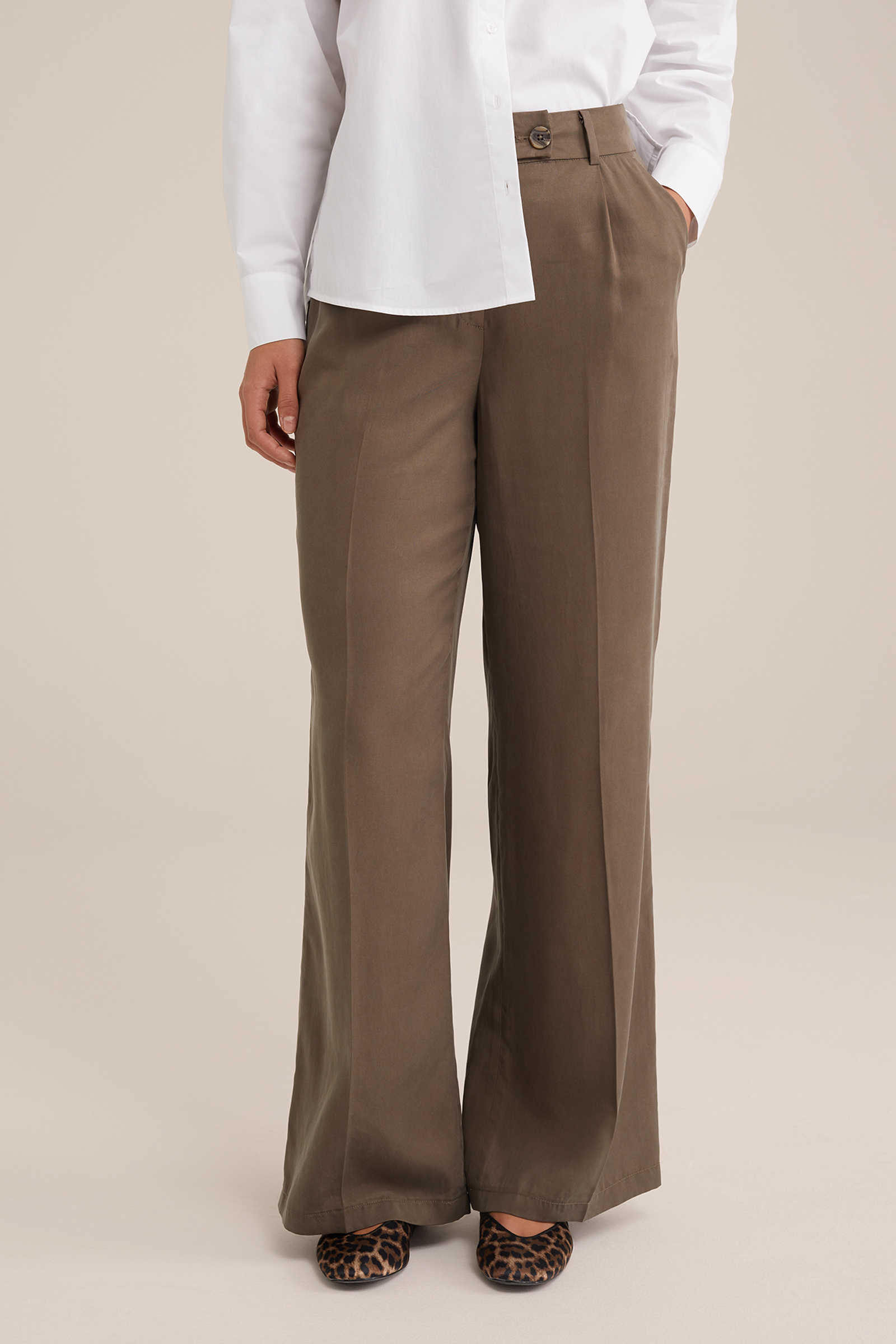 Regular fit pantalon WE Fashion Legergroen