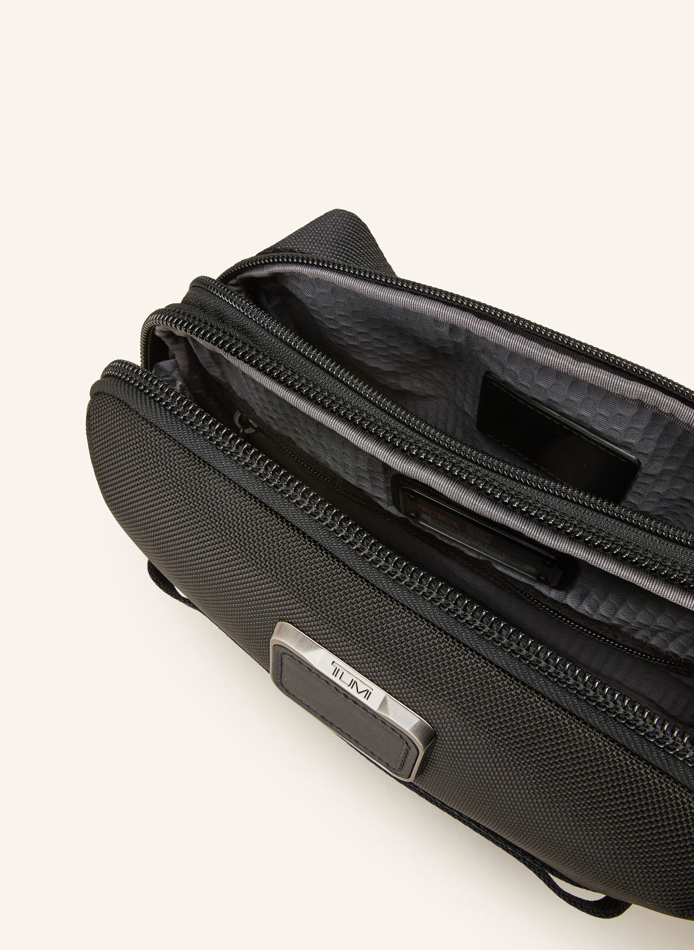 TUMI ALPHA BRAVO Umhängetasche RANGER
